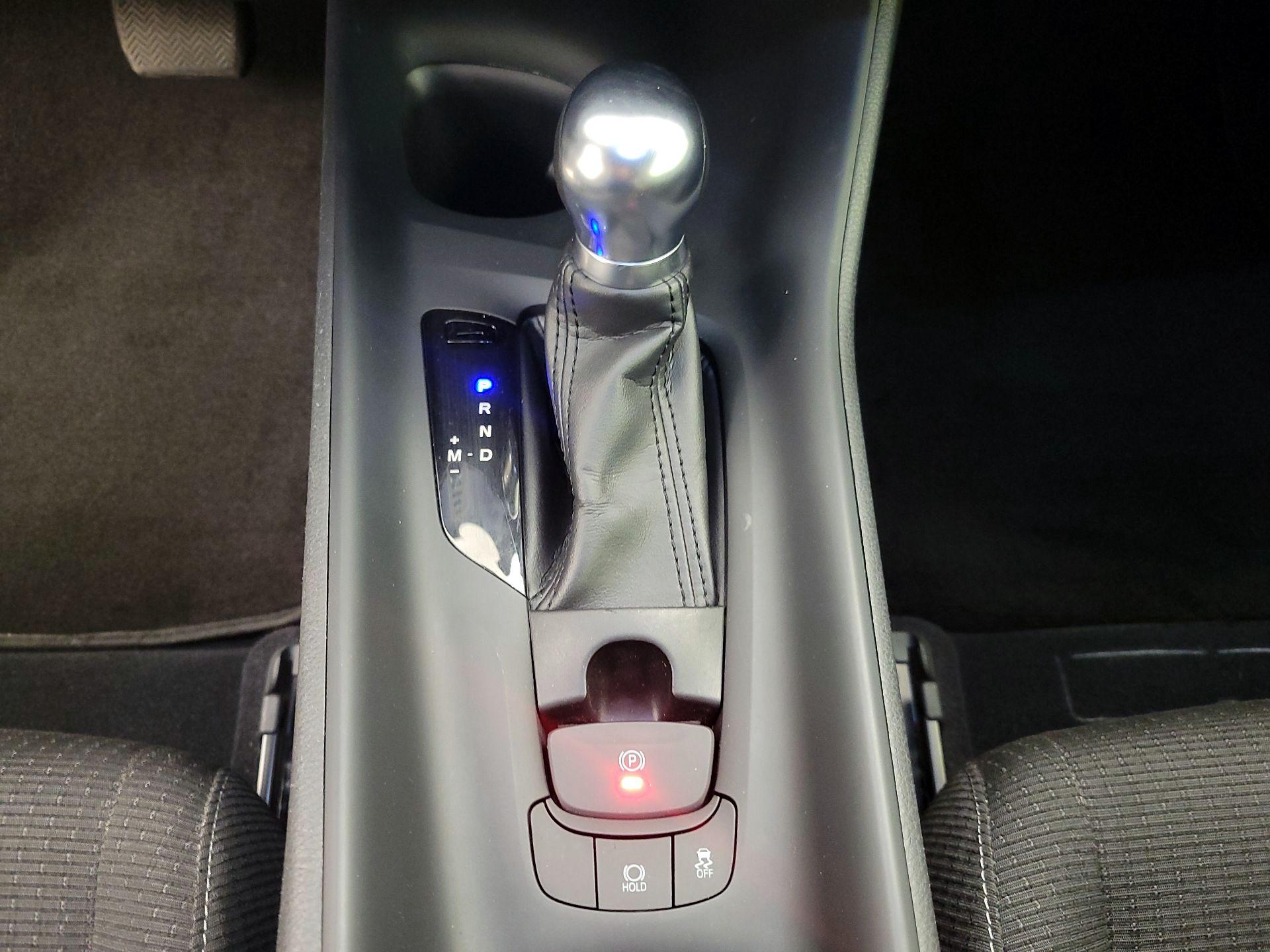 Thumbnail: 2019 Toyota C-HR - 17