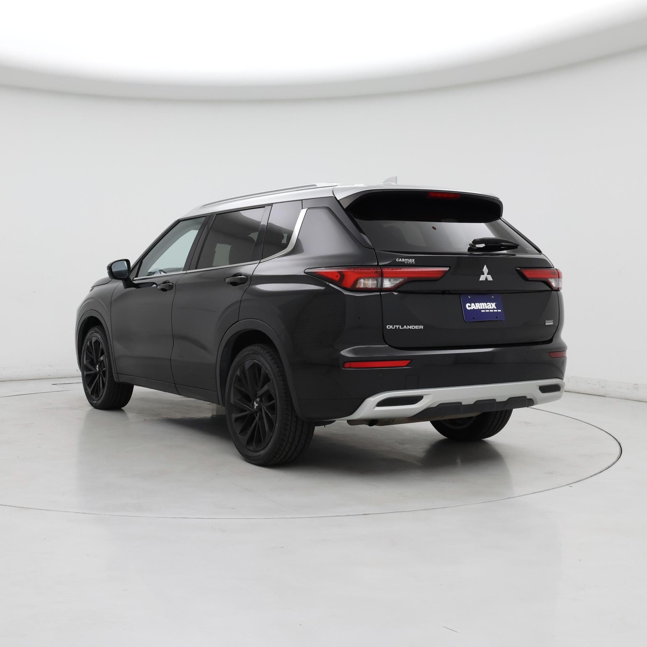Thumbnail: 2024 Mitsubishi Outlander - 2