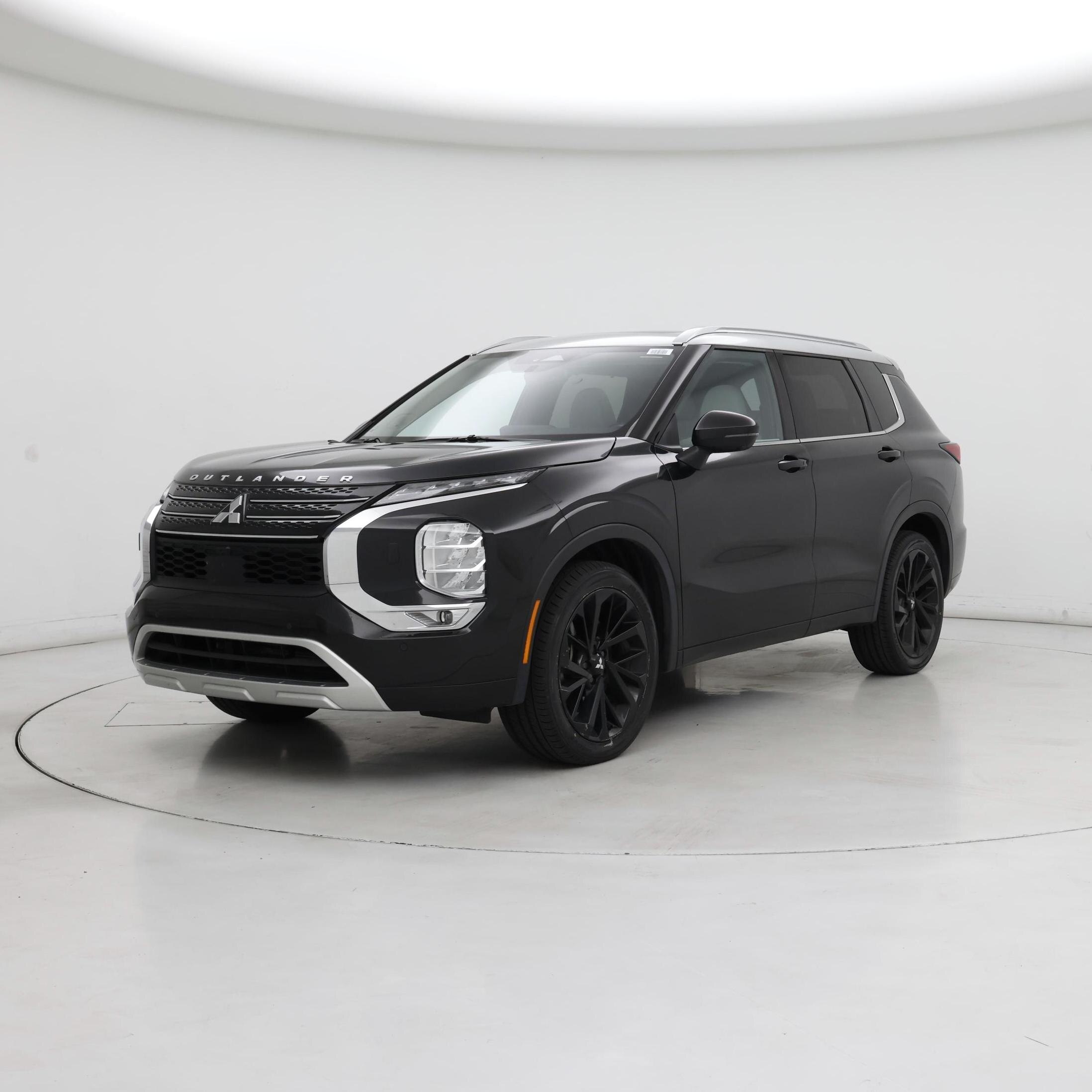 Thumbnail: 2024 Mitsubishi Outlander - 4