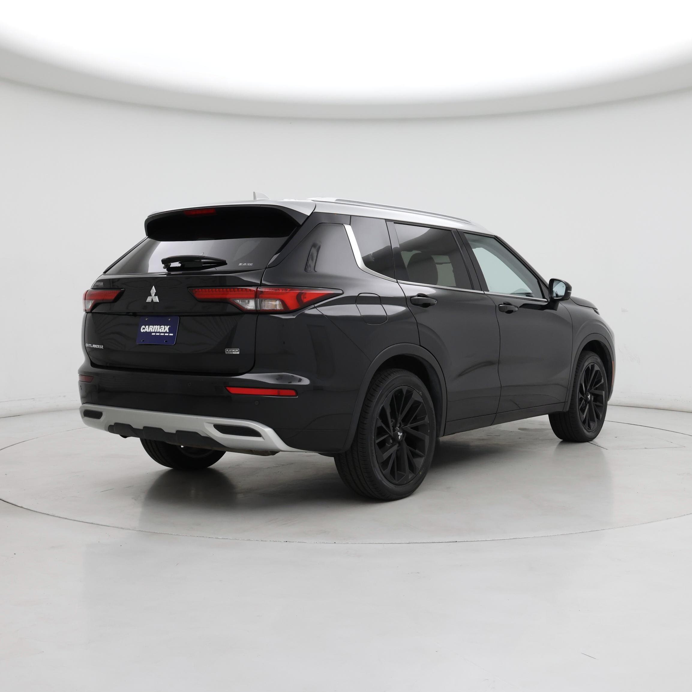 Thumbnail: 2024 Mitsubishi Outlander - 8