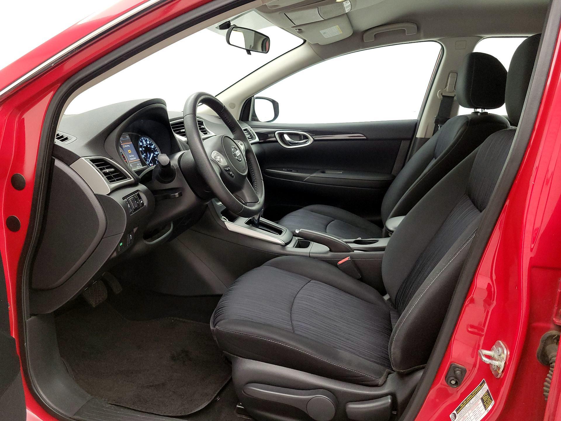 Thumbnail: 2019 Nissan Sentra - 11