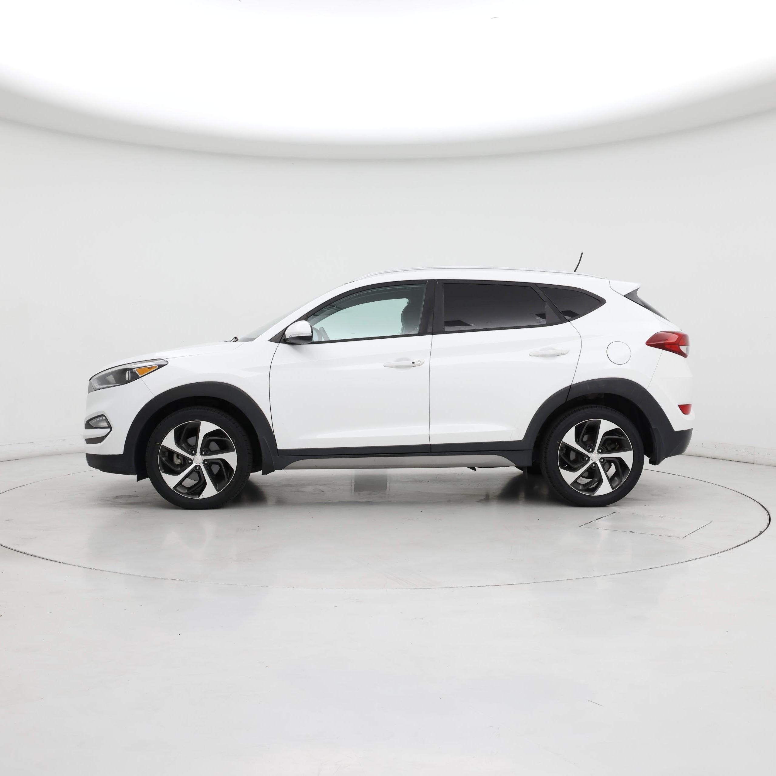 Thumbnail: 2017 Hyundai Tucson - 3