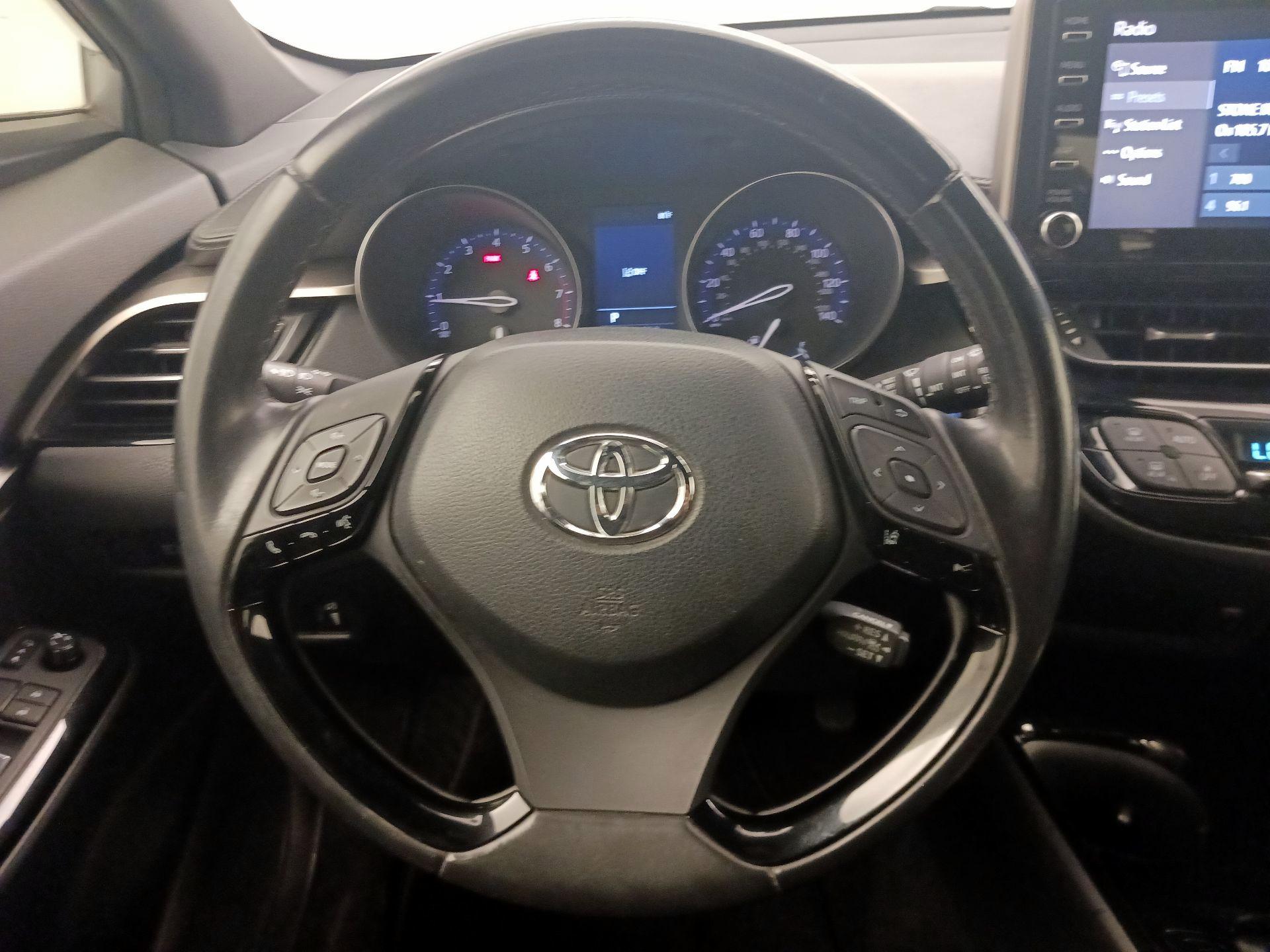 Thumbnail: 2019 Toyota C-HR - 10