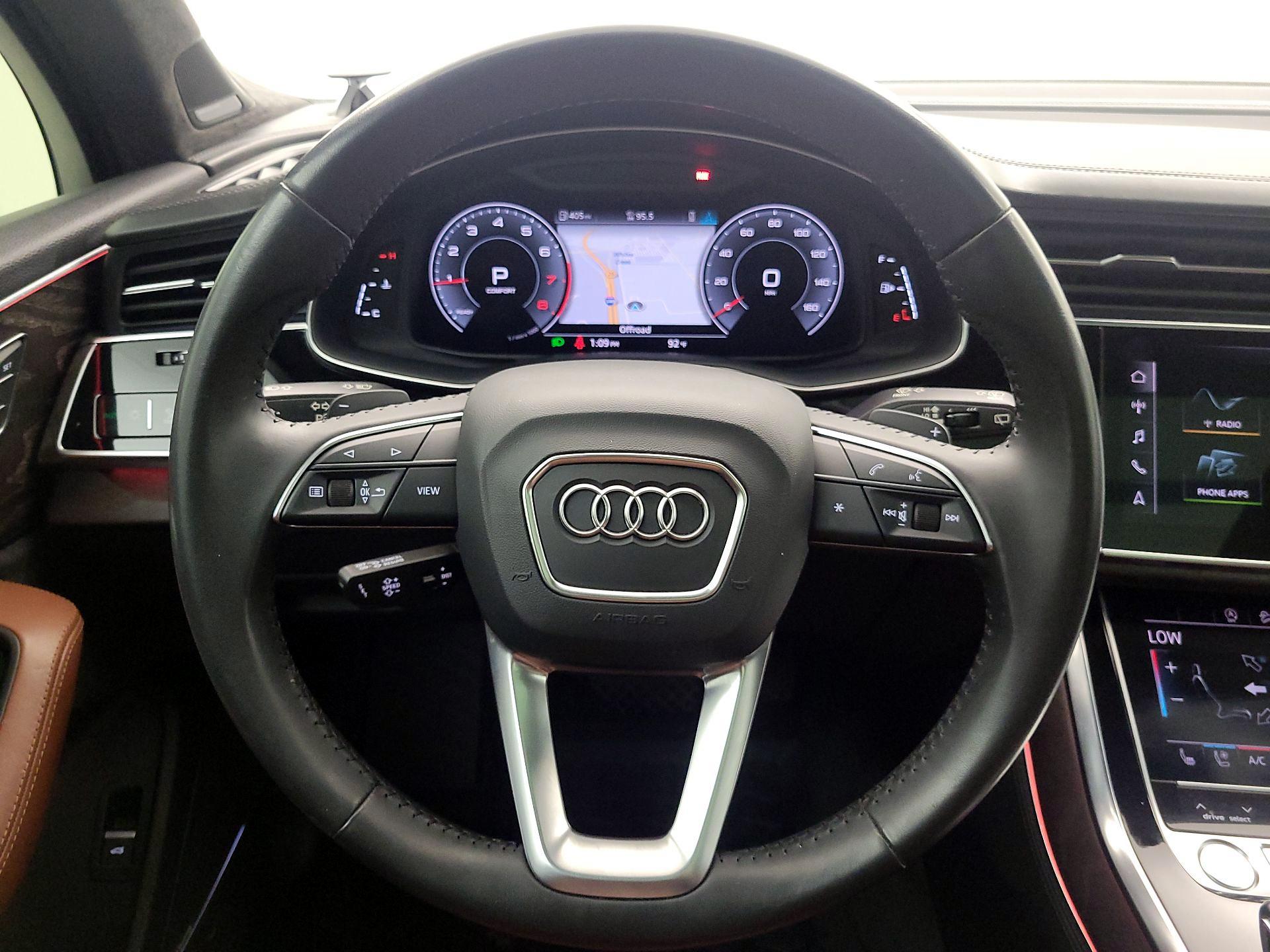 Thumbnail: 2020 Audi Q7 - 10