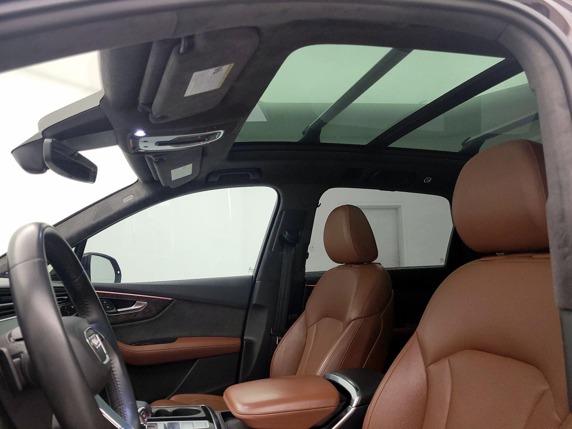 Thumbnail: 2020 Audi Q7 - 20