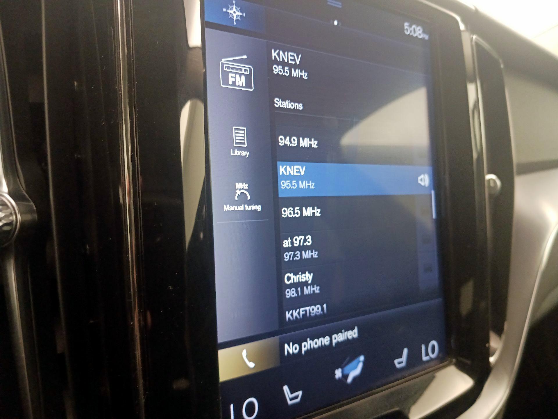 Thumbnail: 2020 Volvo XC60 - 15