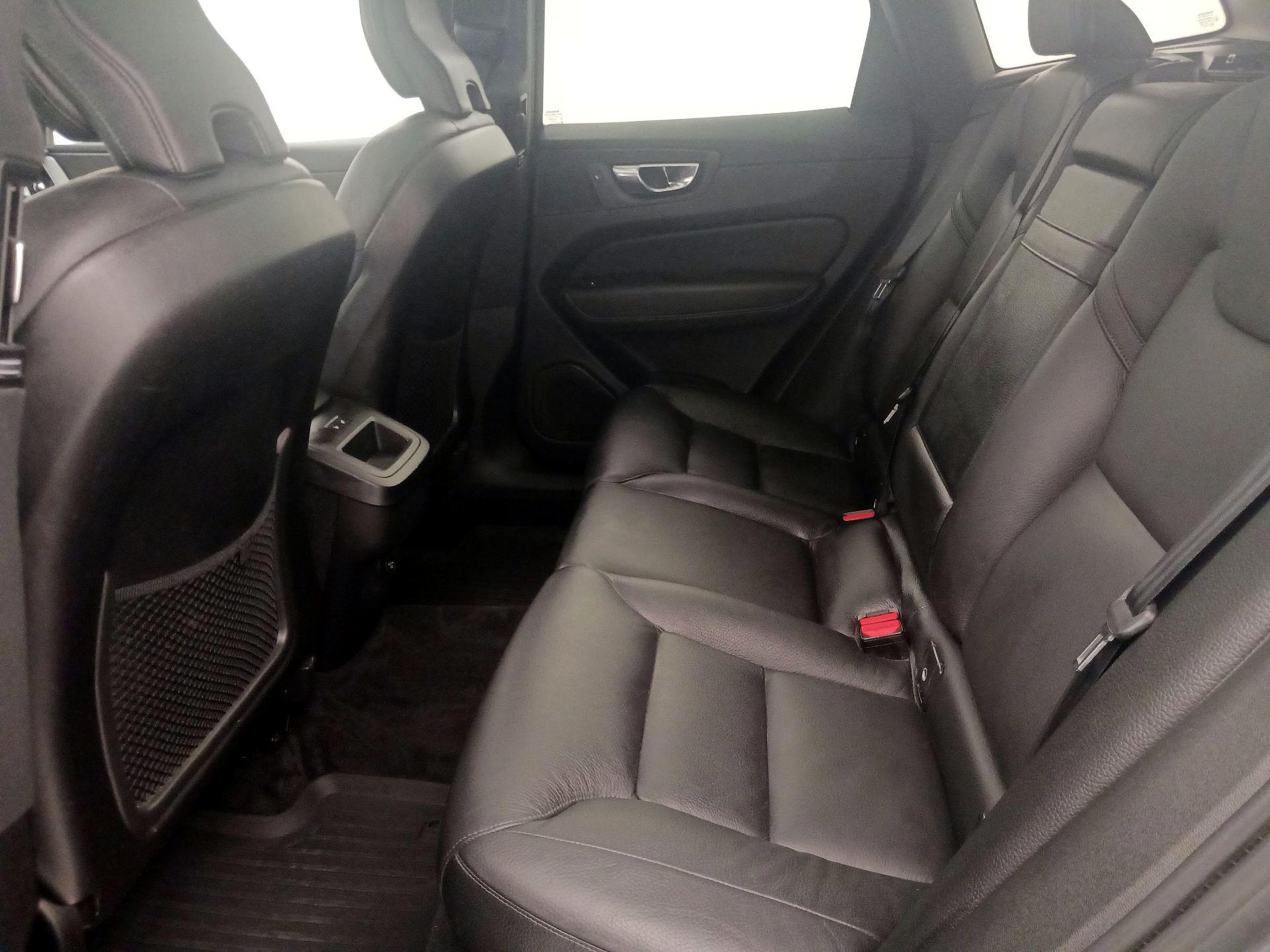 Thumbnail: 2020 Volvo XC60 - 19