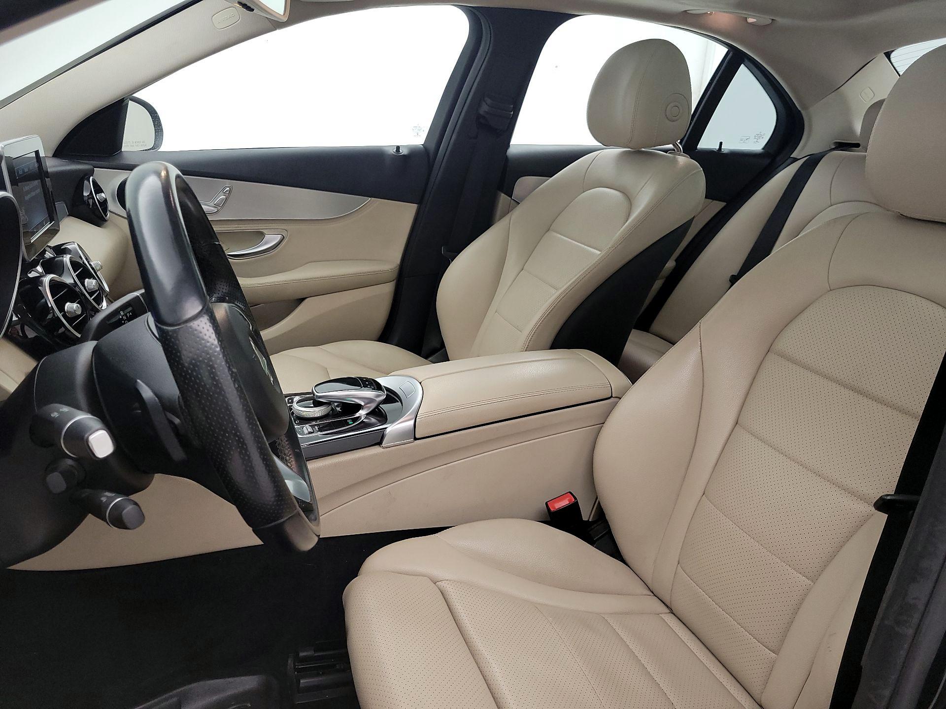 Thumbnail: 2016 Mercedes-Benz C-Class - 11