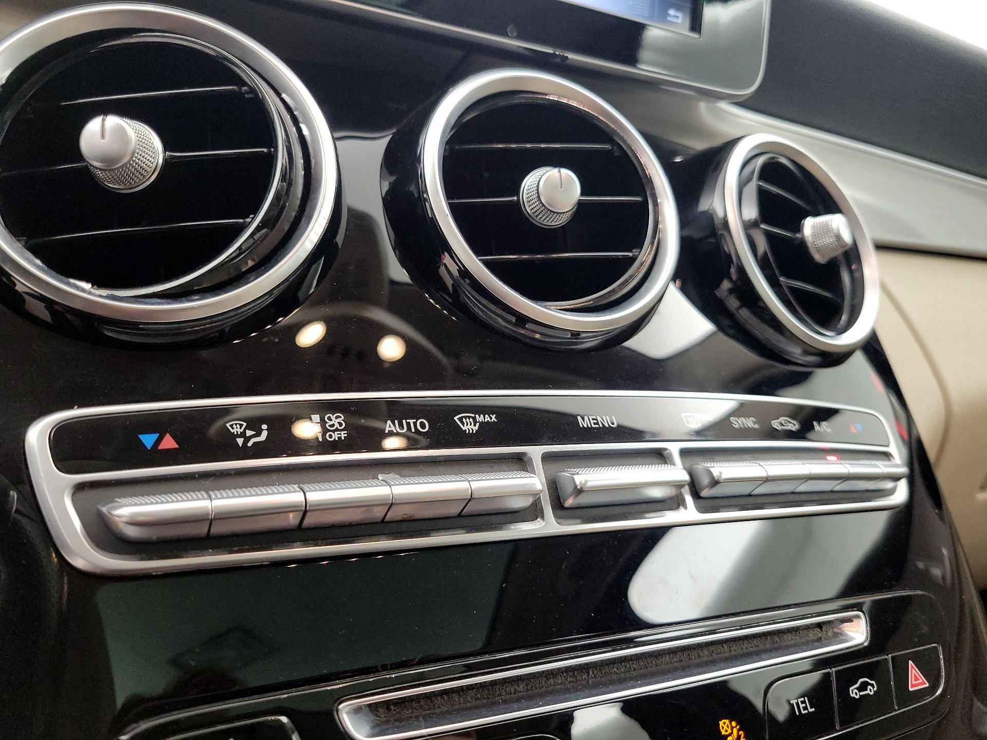 Thumbnail: 2016 Mercedes-Benz C-Class - 15