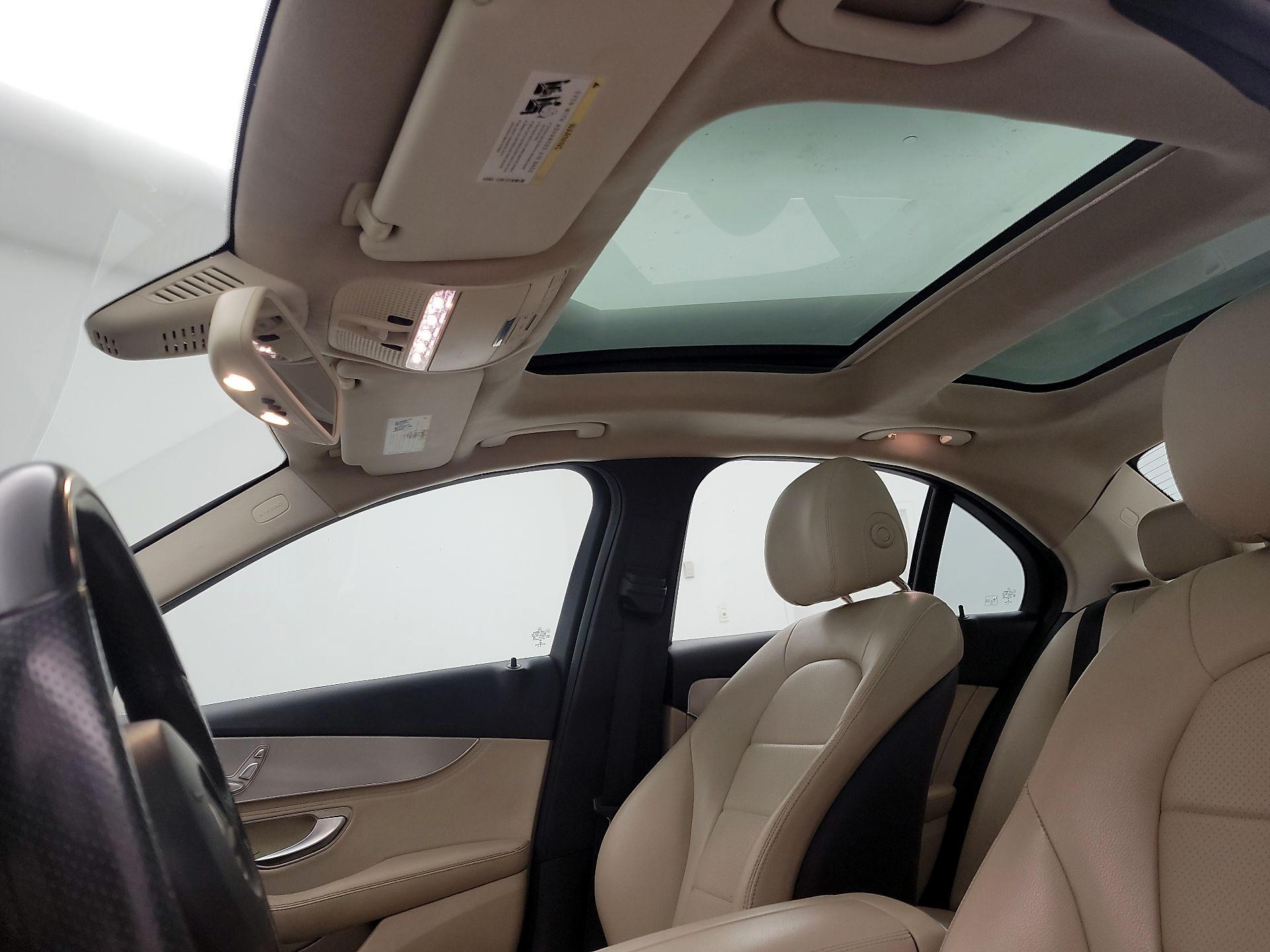Thumbnail: 2016 Mercedes-Benz C-Class - 18