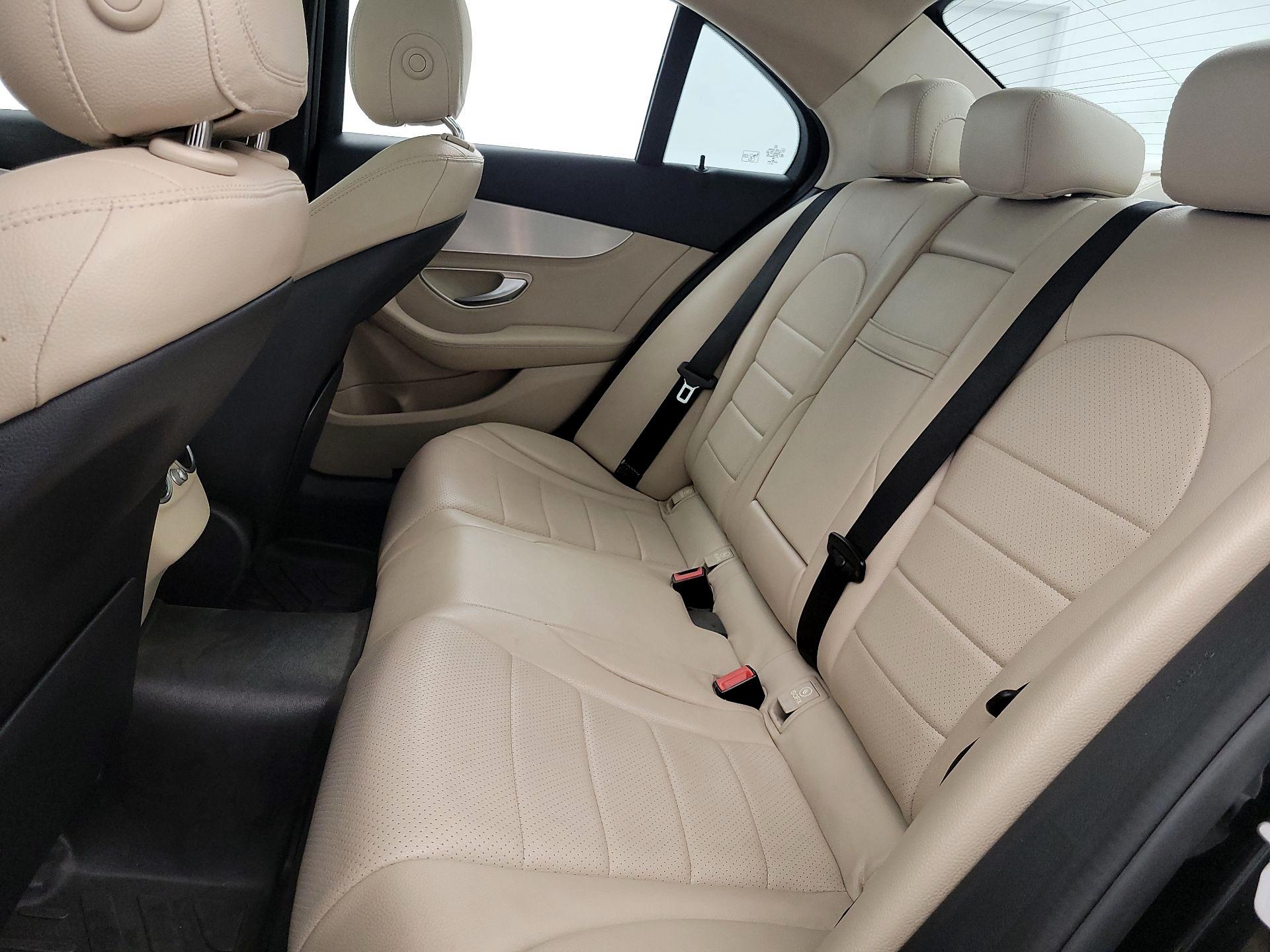Thumbnail: 2016 Mercedes-Benz C-Class - 19
