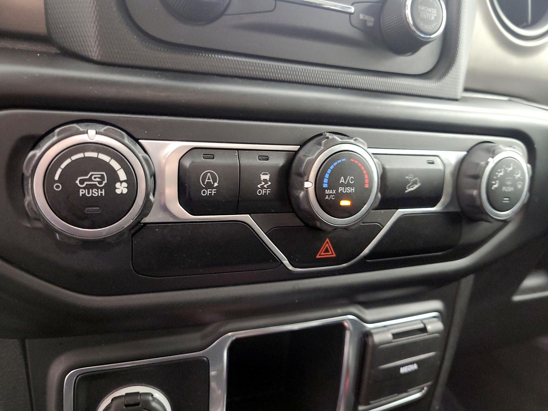 Thumbnail: 2020 Jeep Wrangler - 16