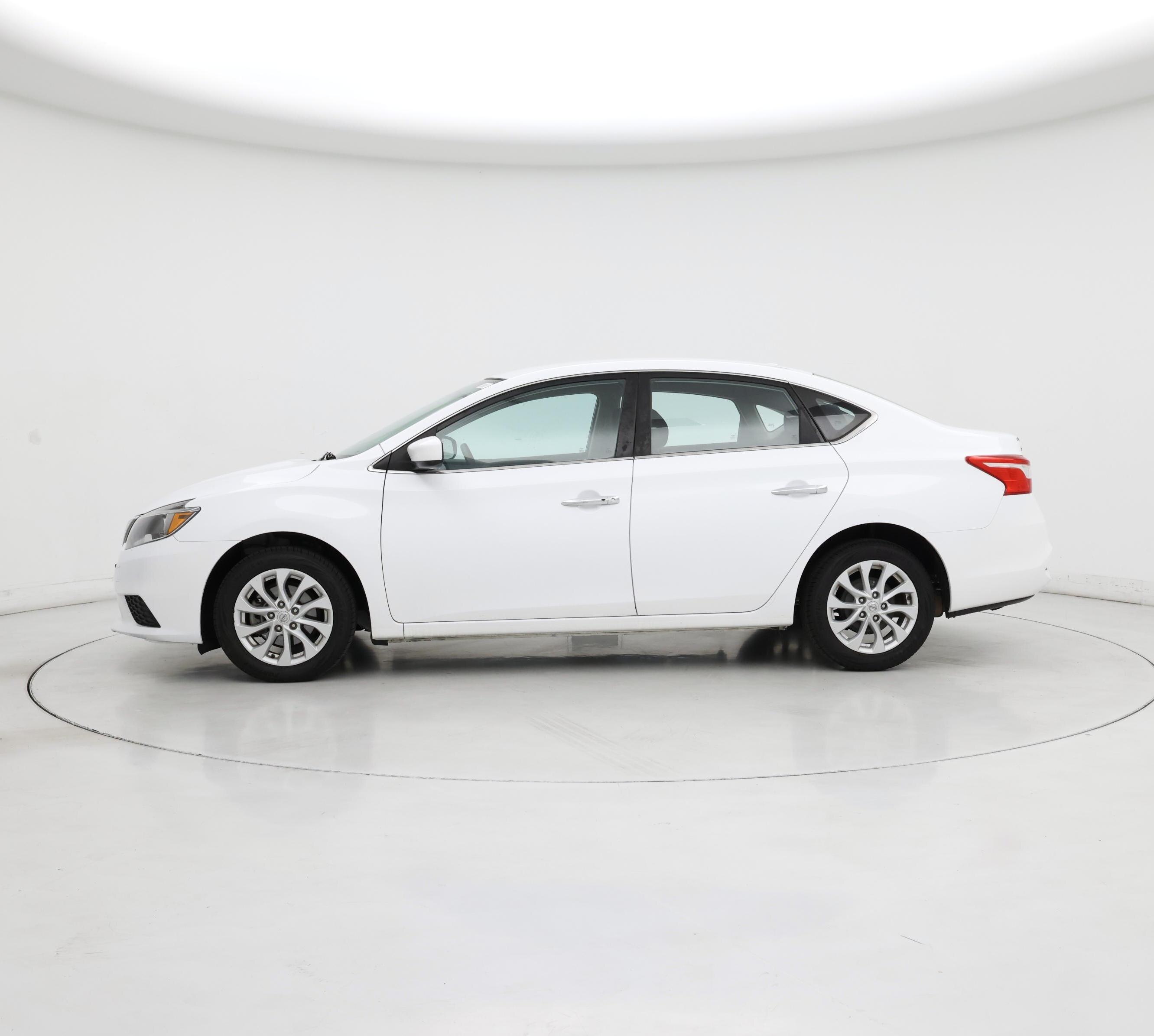 Thumbnail: 2019 Nissan Sentra - 3