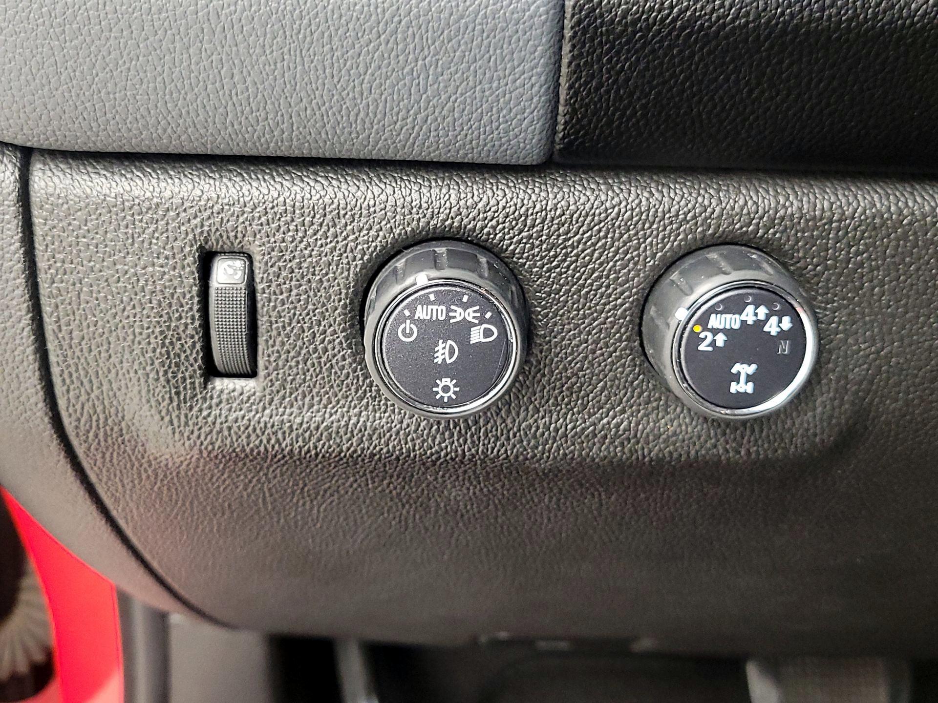 Thumbnail: 2019 Chevrolet Colorado - 13