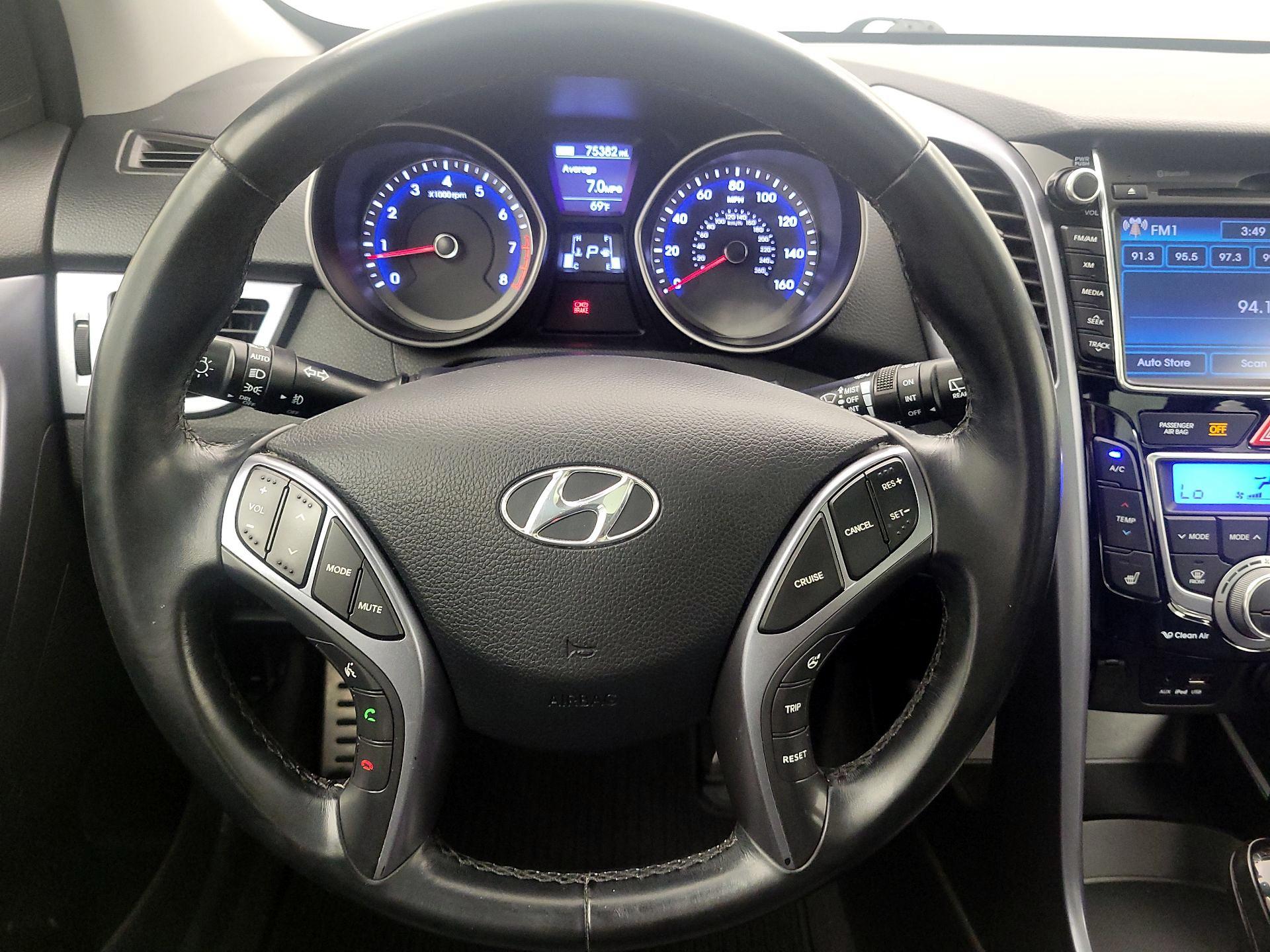 Thumbnail: 2014 Hyundai Elantra - 10
