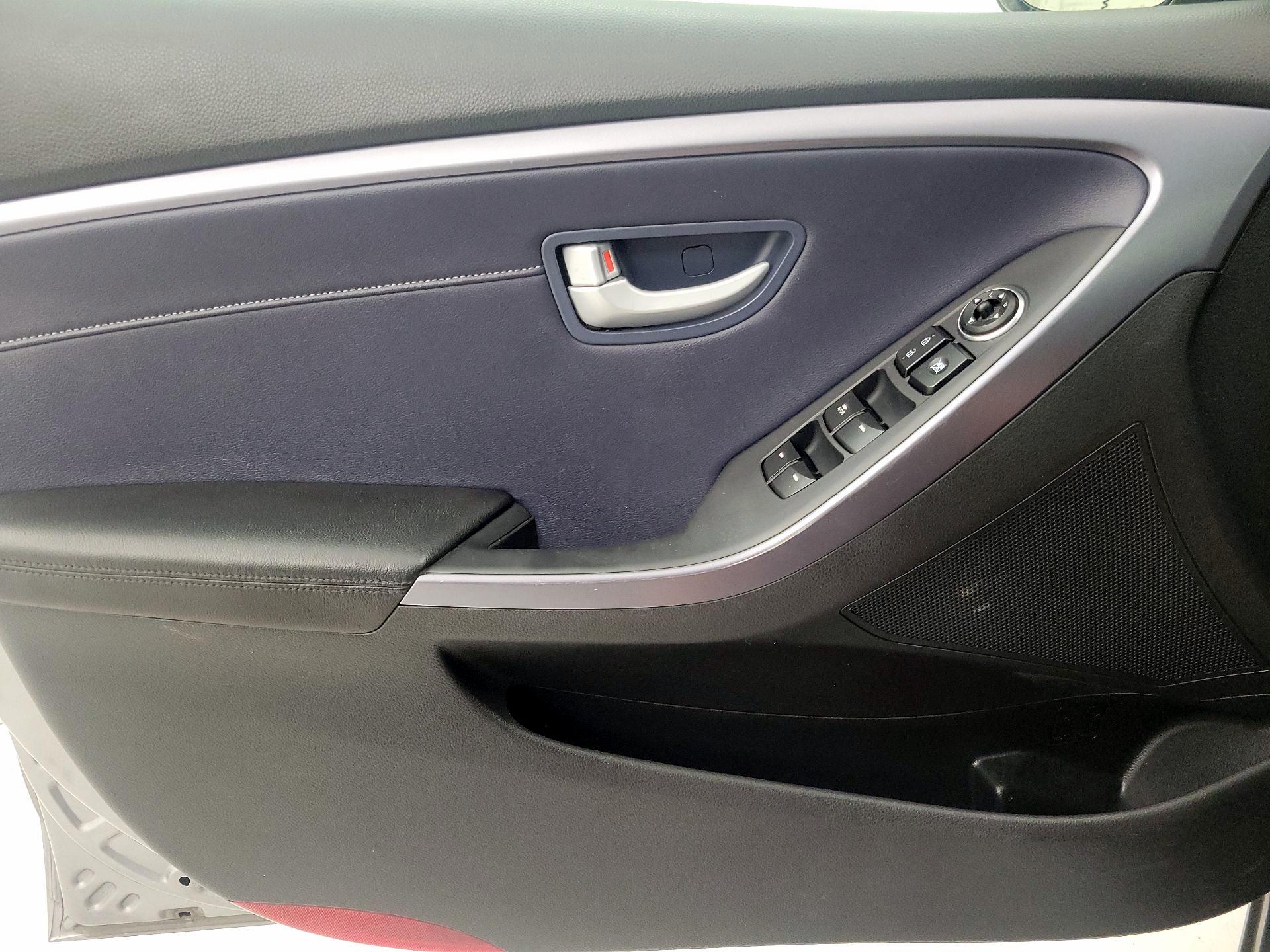 Thumbnail: 2014 Hyundai Elantra - 12