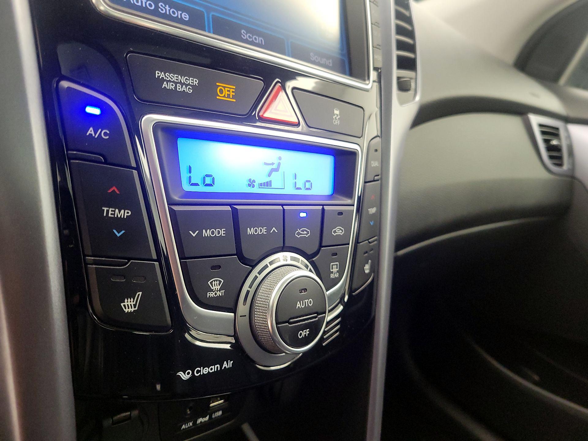 Thumbnail: 2014 Hyundai Elantra - 16