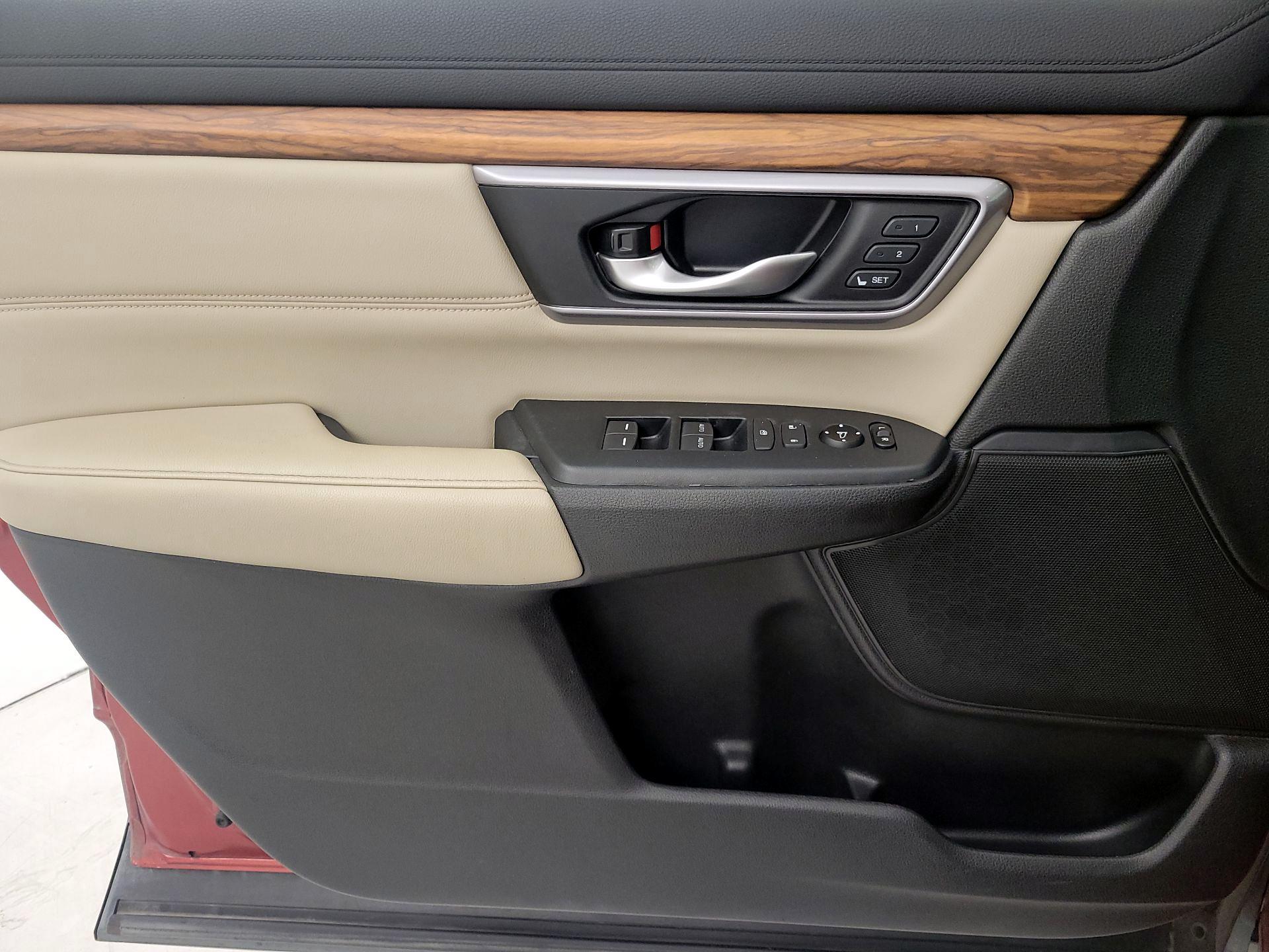 Thumbnail: 2017 Honda CR-V - 12