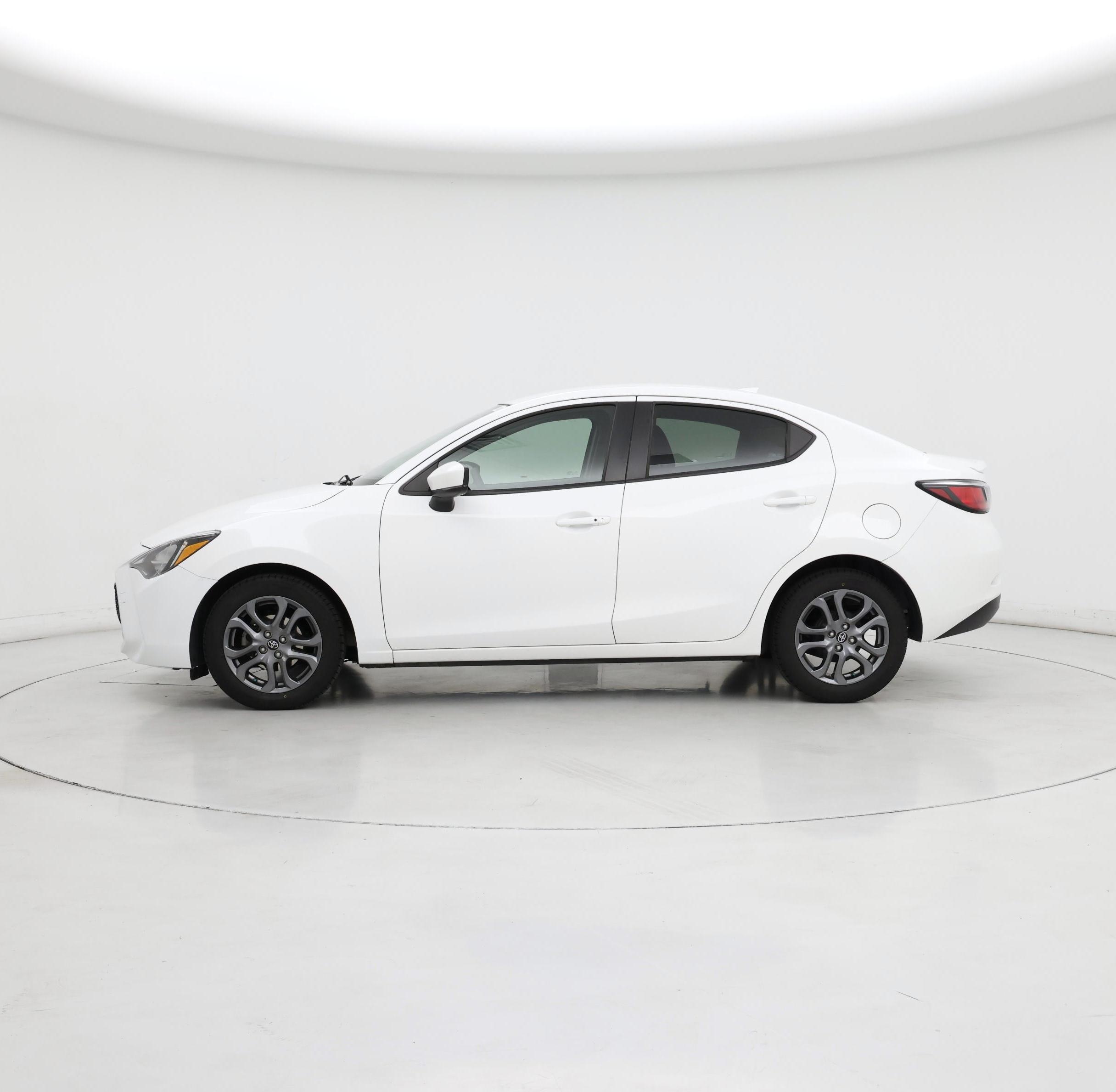 Thumbnail: 2019 Toyota Yaris - 3