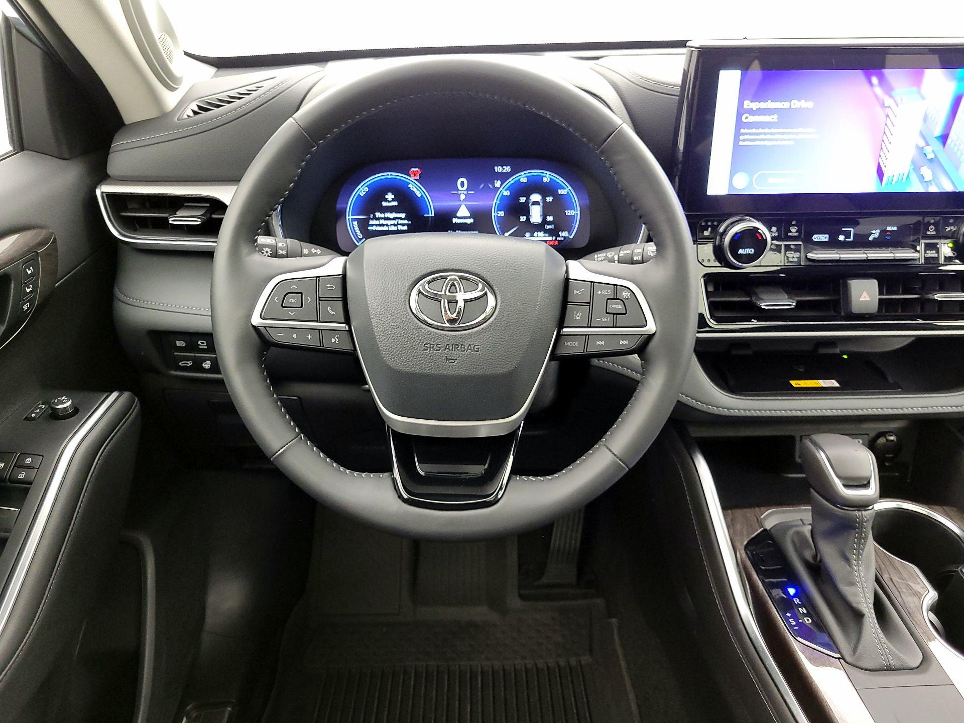 Thumbnail: 2024 Toyota Highlander - 10