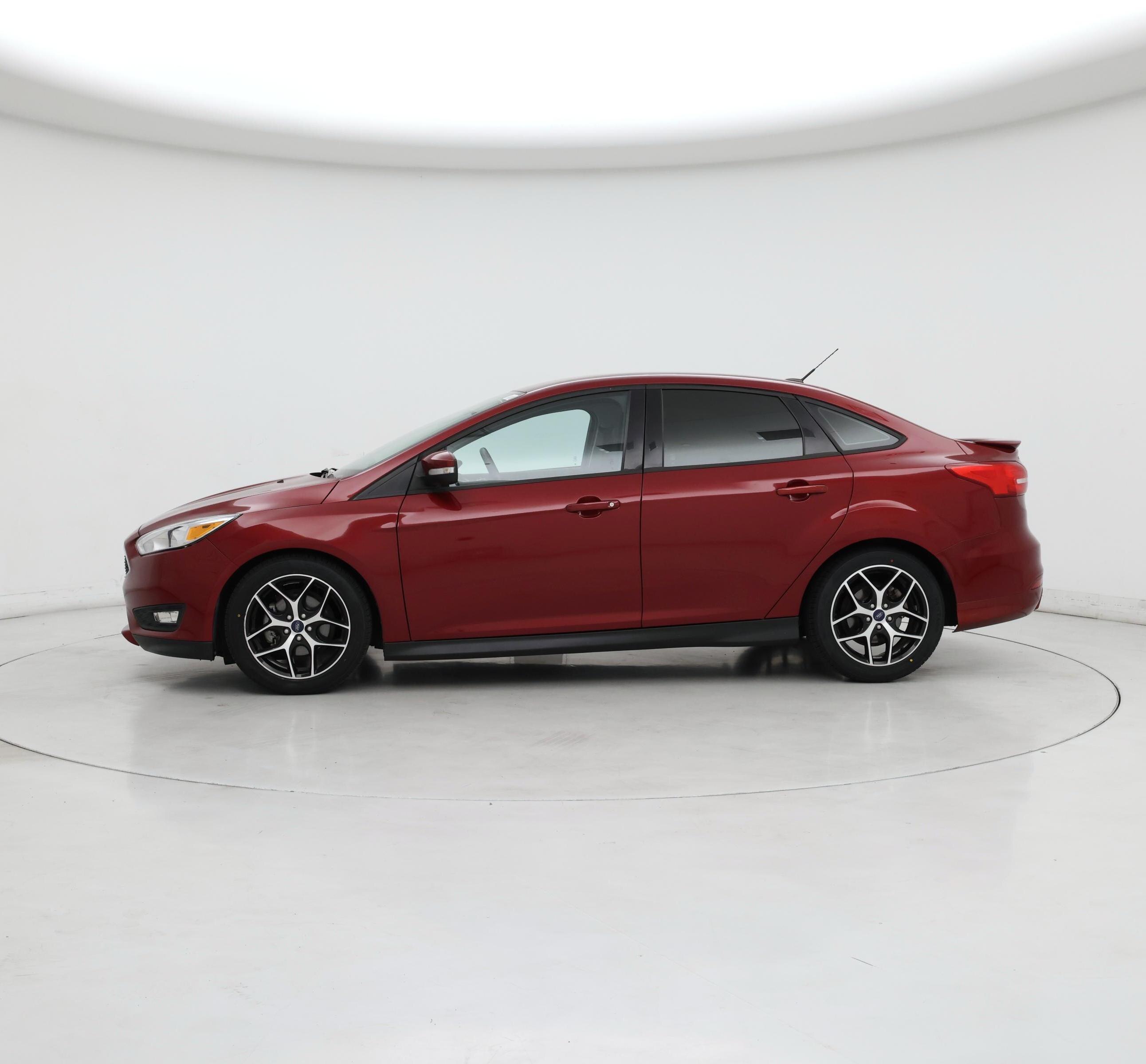 Thumbnail: 2016 Ford Focus - 3