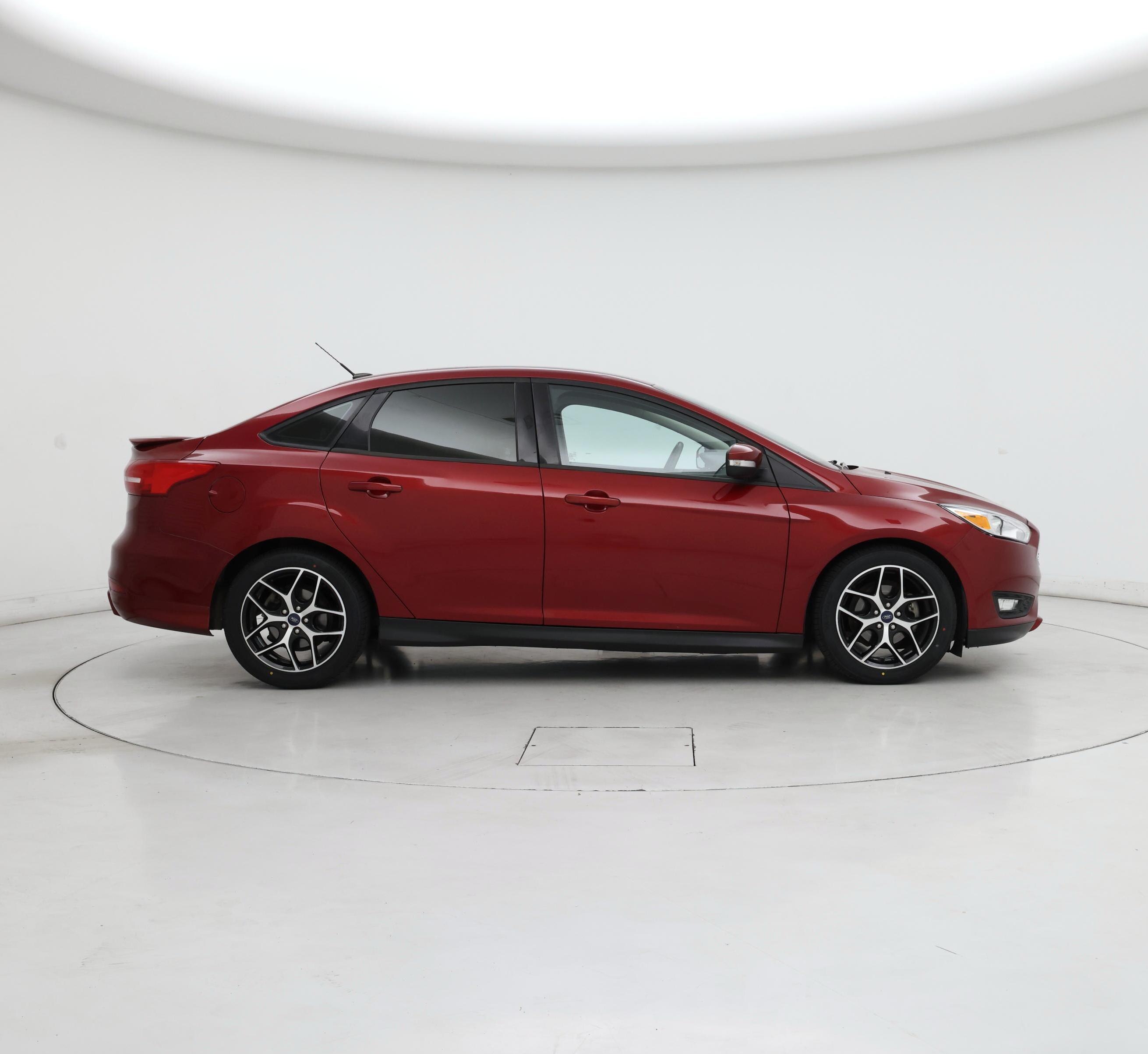 Thumbnail: 2016 Ford Focus - 7