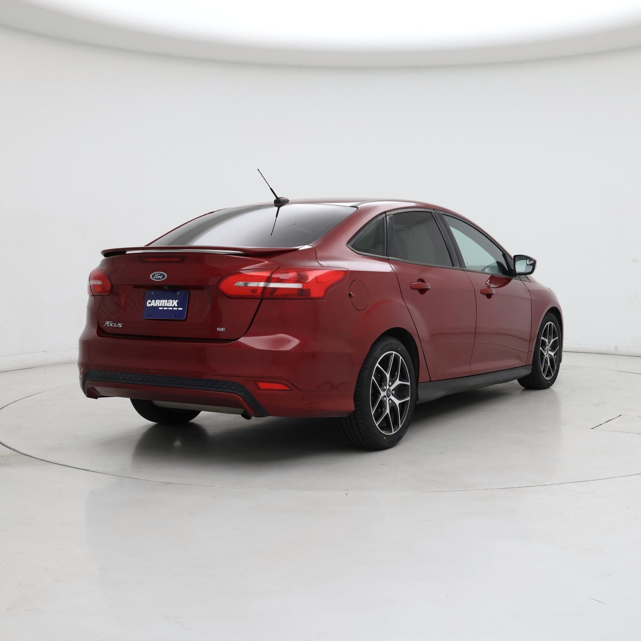 Thumbnail: 2016 Ford Focus - 8