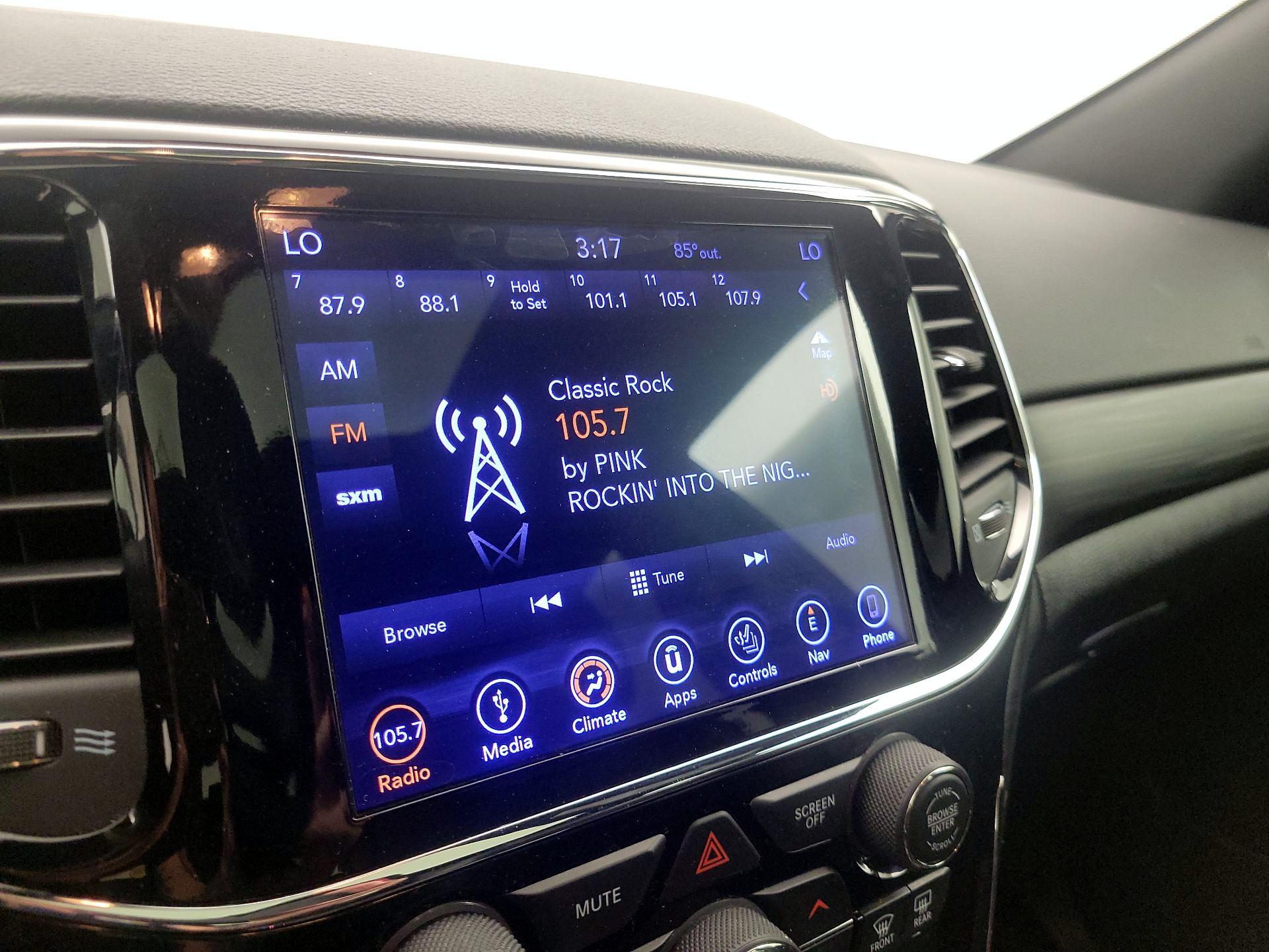 Thumbnail: 2019 Jeep Grand Cherokee - 16