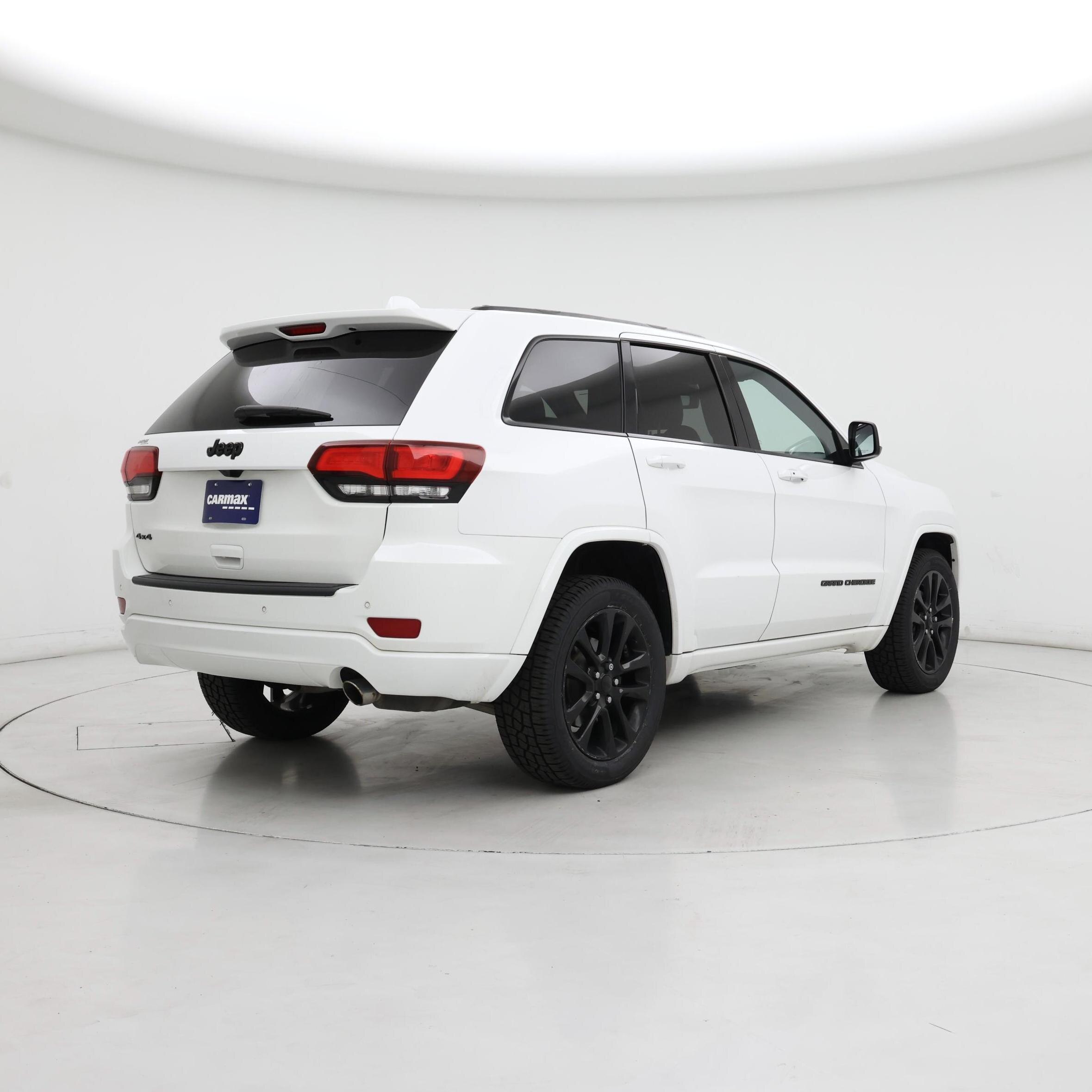 Thumbnail: 2019 Jeep Grand Cherokee - 8