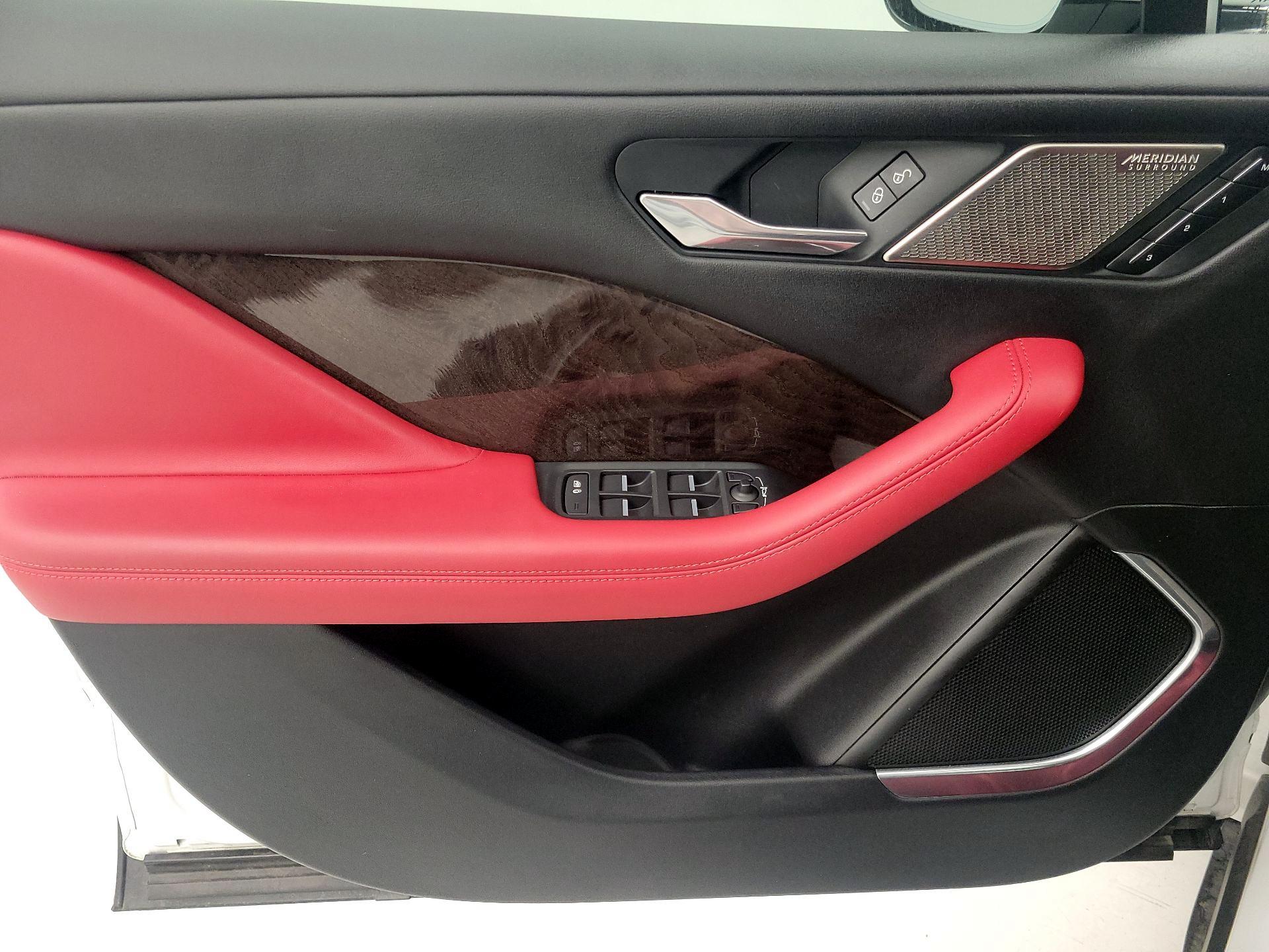 Thumbnail: 2020 Jaguar I-Pace - 12