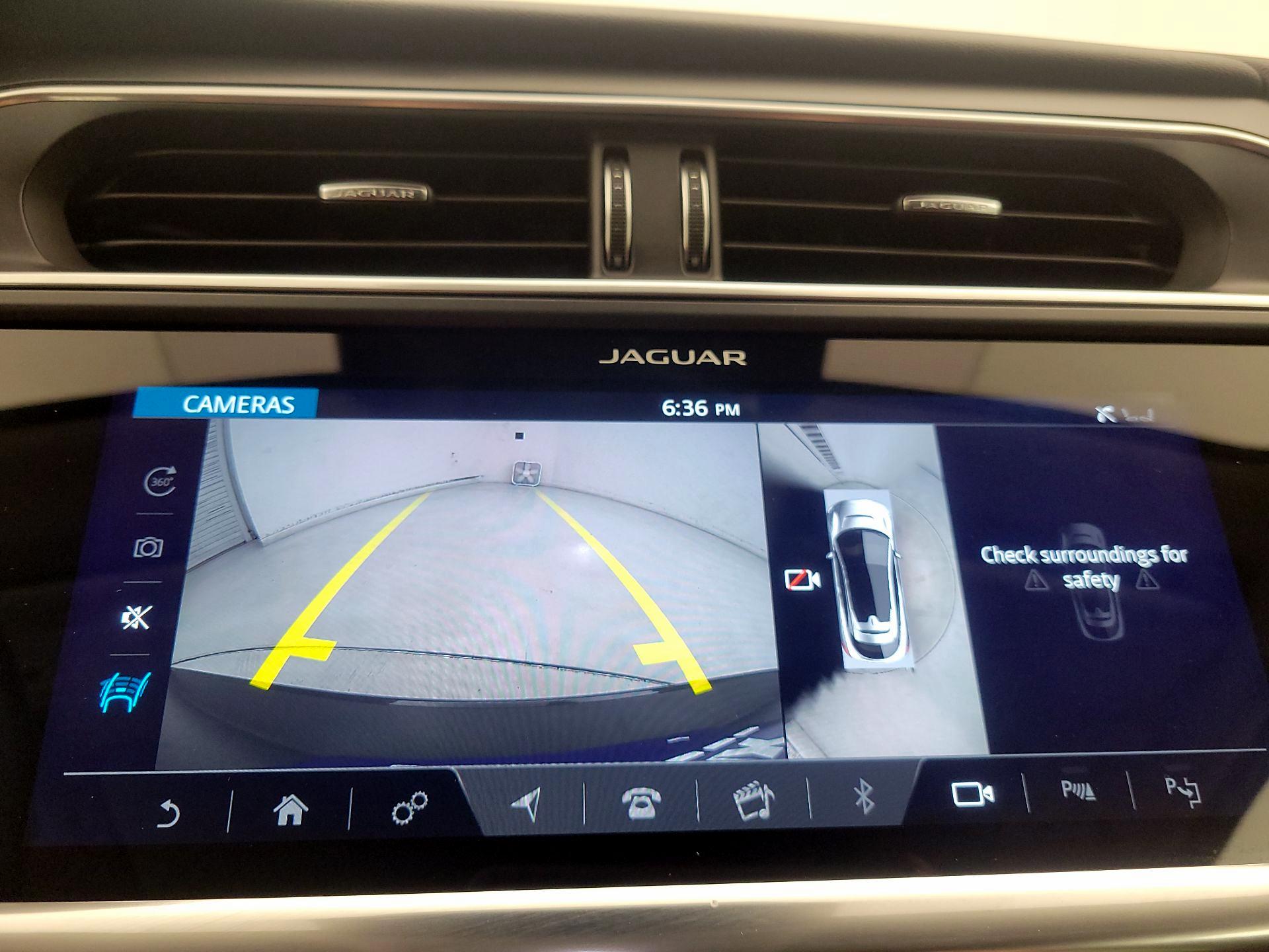 Thumbnail: 2020 Jaguar I-Pace - 15