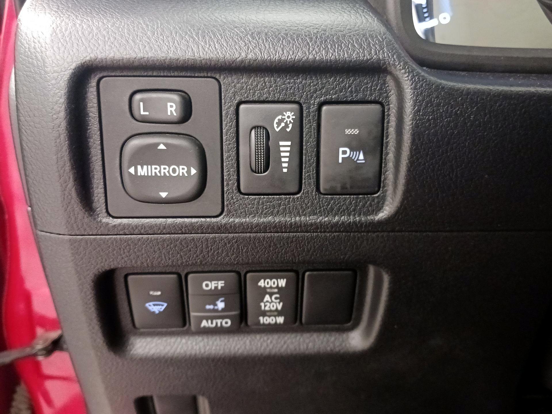 Thumbnail: 2019 Toyota 4Runner - 13