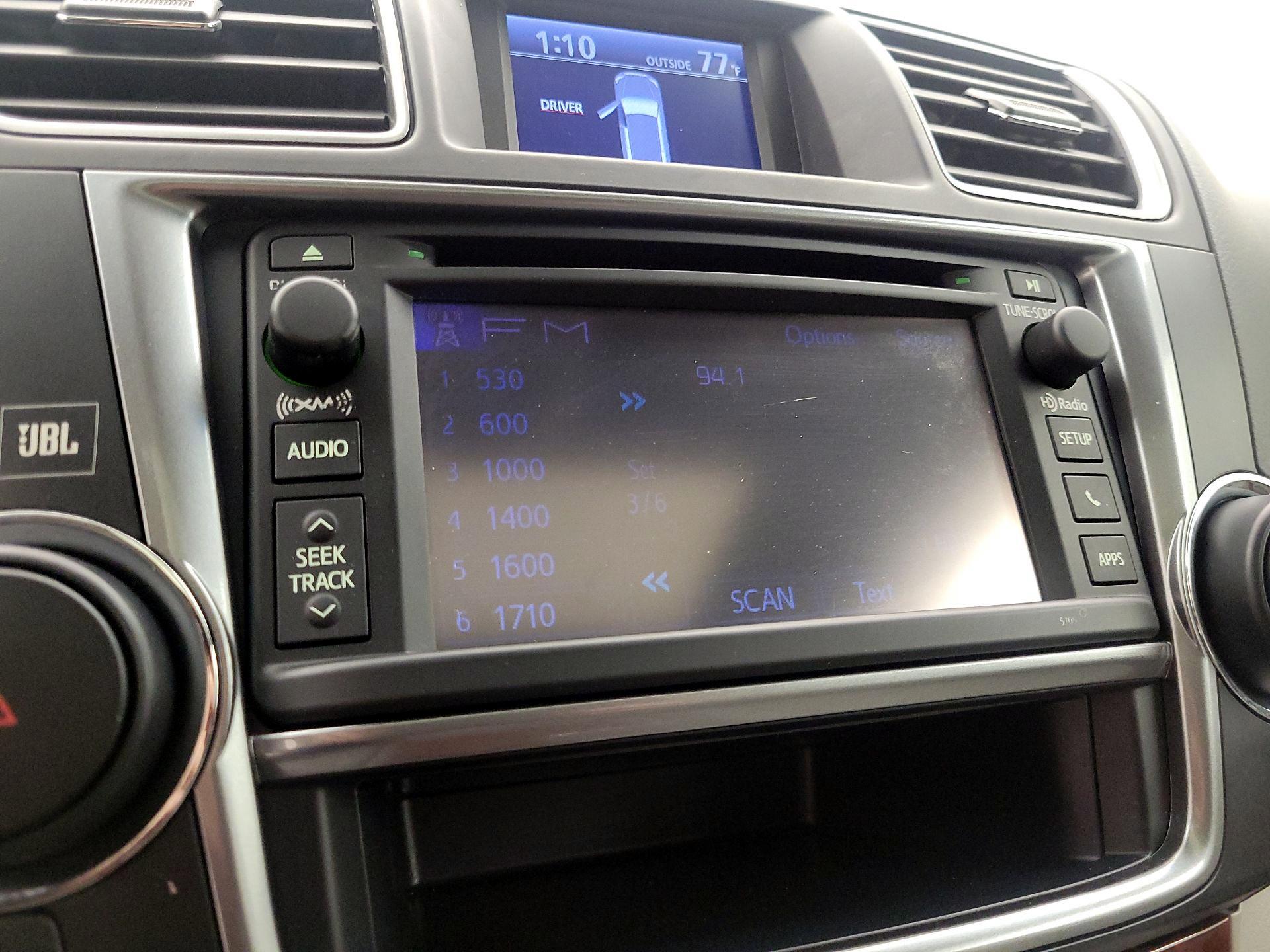 Thumbnail: 2013 Toyota Highlander - 15