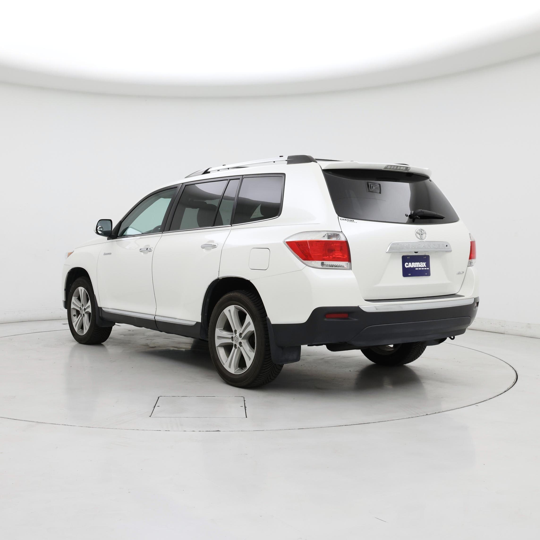 Thumbnail: 2013 Toyota Highlander - 2