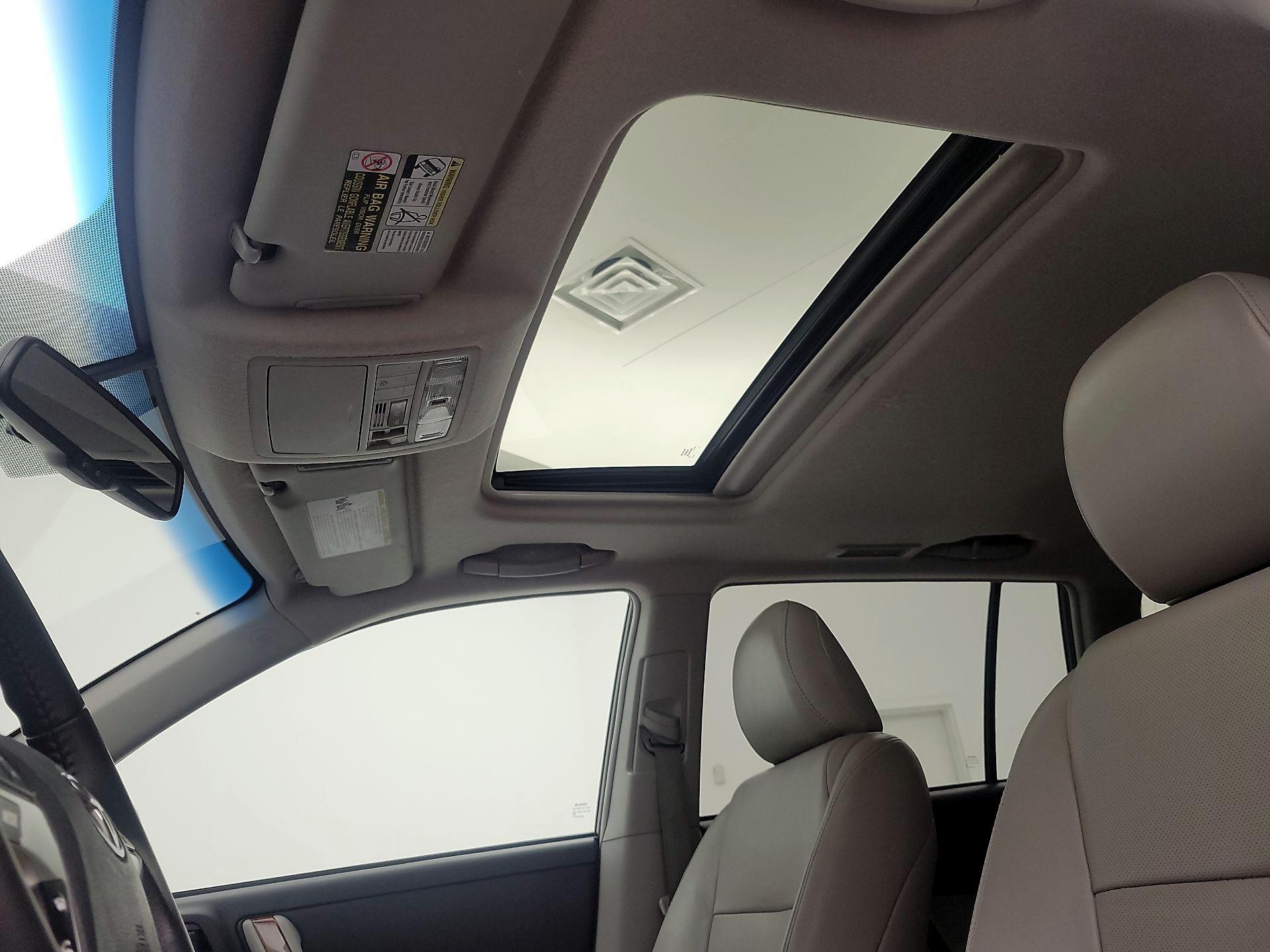 Thumbnail: 2013 Toyota Highlander - 19