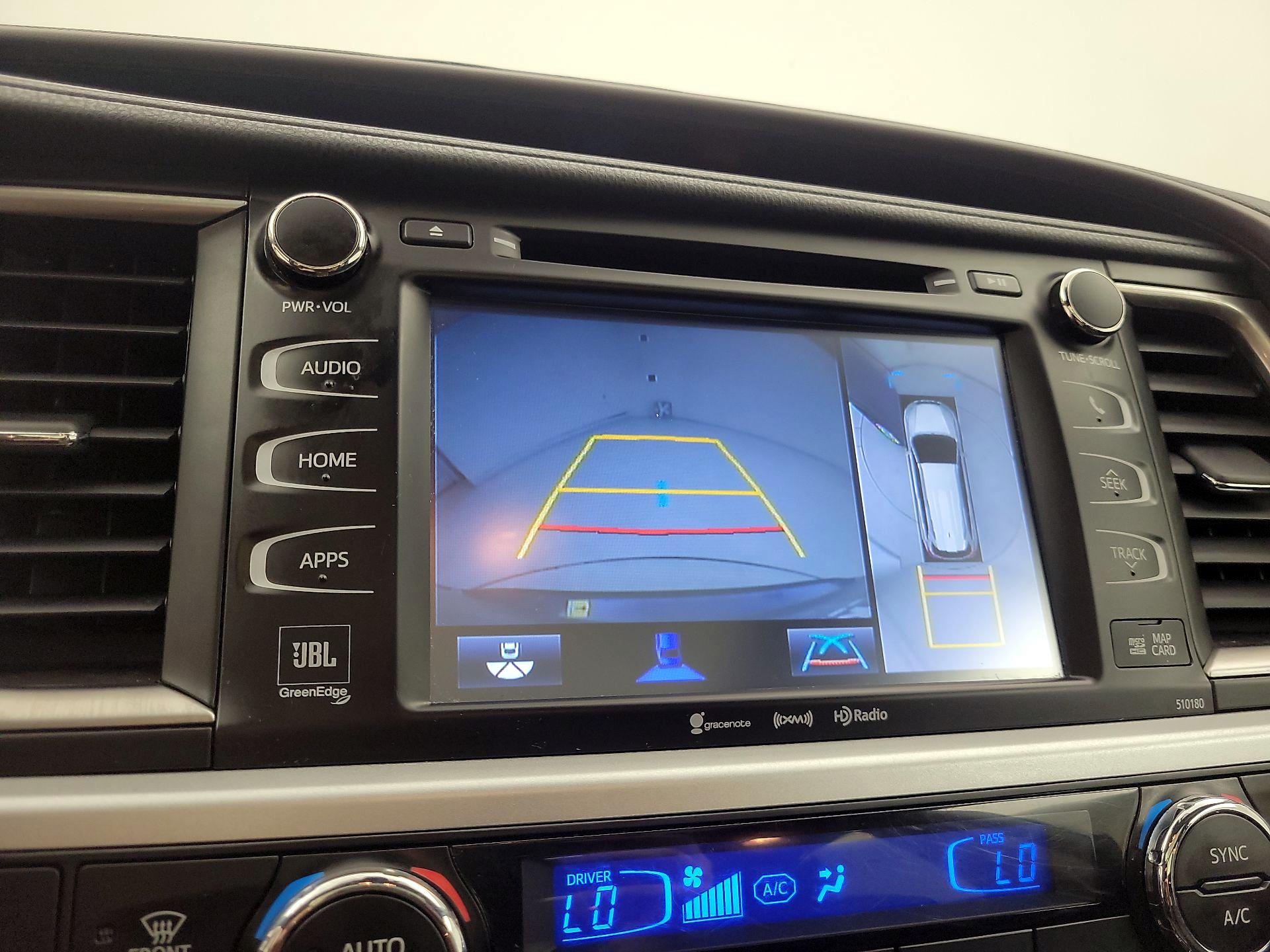 Thumbnail: 2018 Toyota Highlander - 15