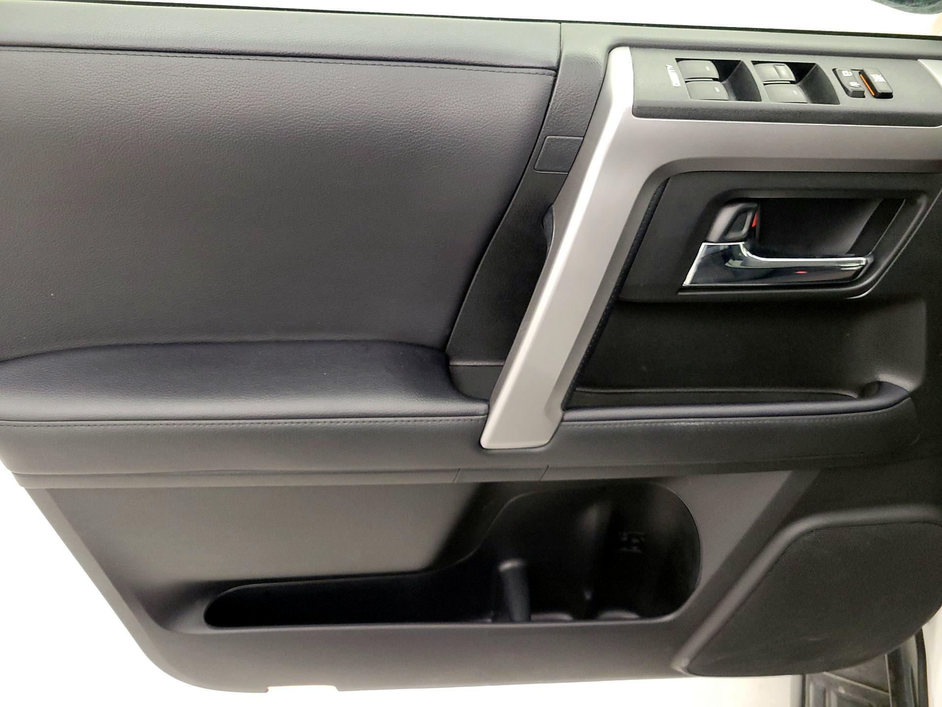 Thumbnail: 2021 Toyota 4Runner - 12