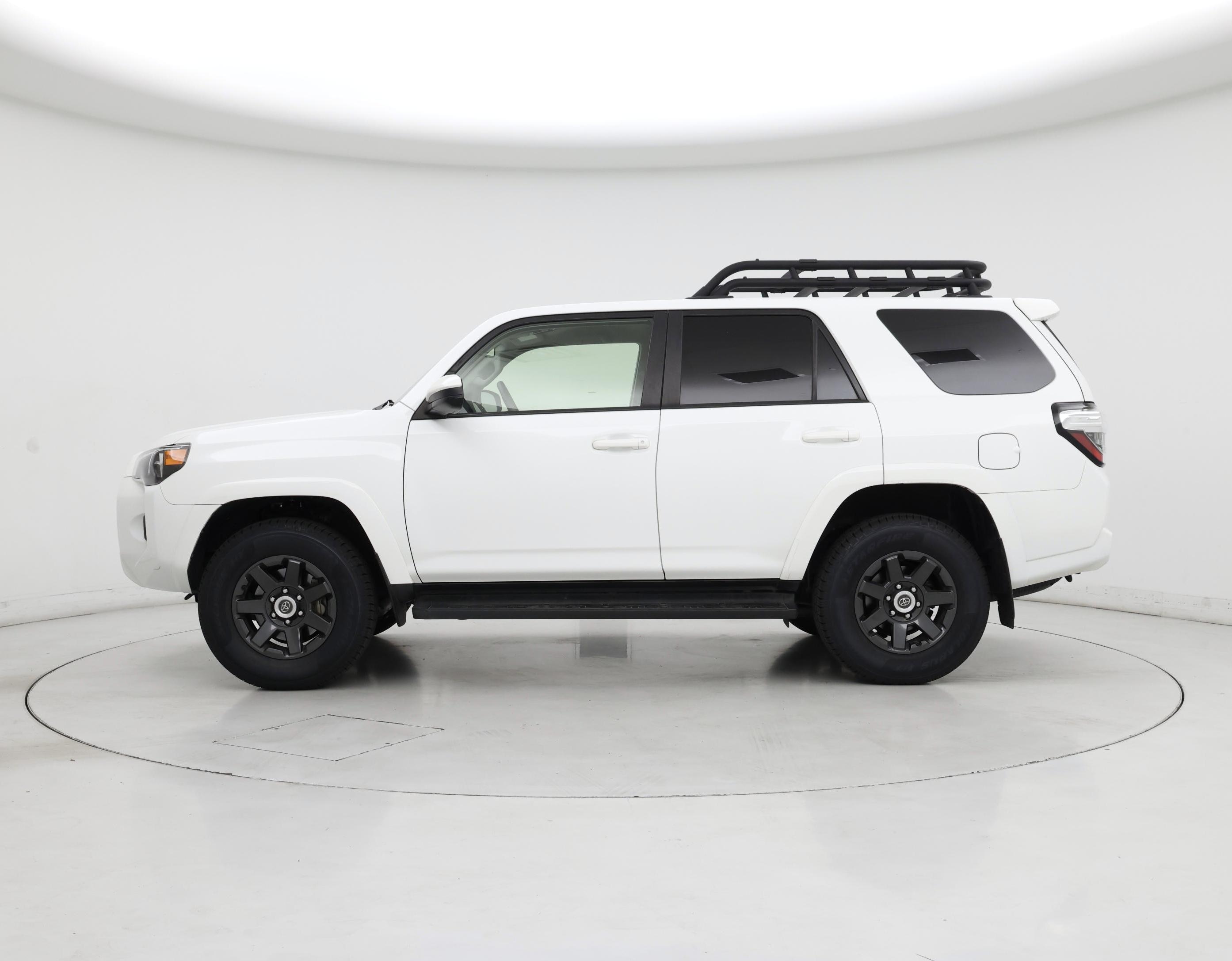 Thumbnail: 2021 Toyota 4Runner - 3