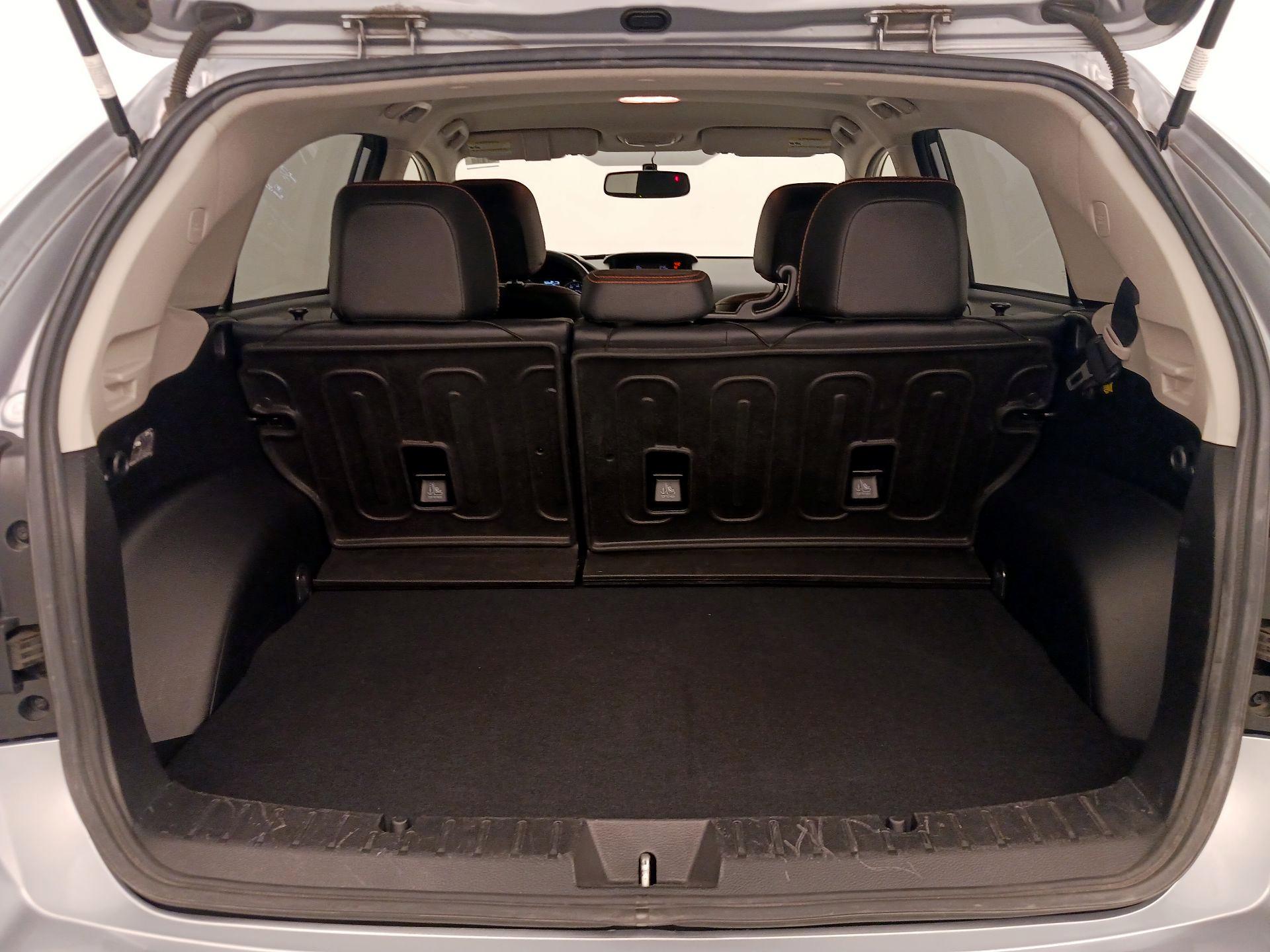 Thumbnail: 2016 Subaru XV Crosstrek - 20