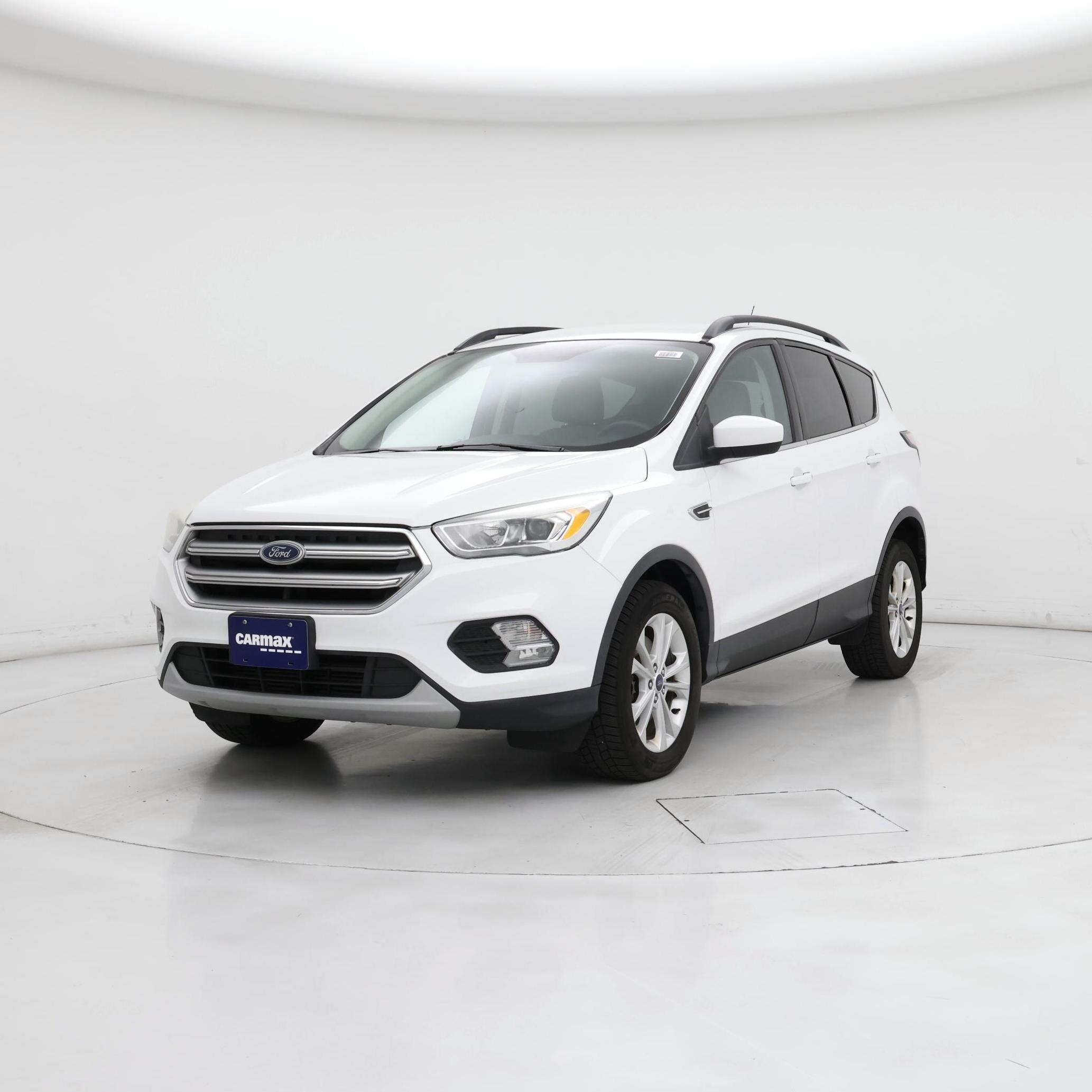 Thumbnail: 2017 Ford Escape - 4