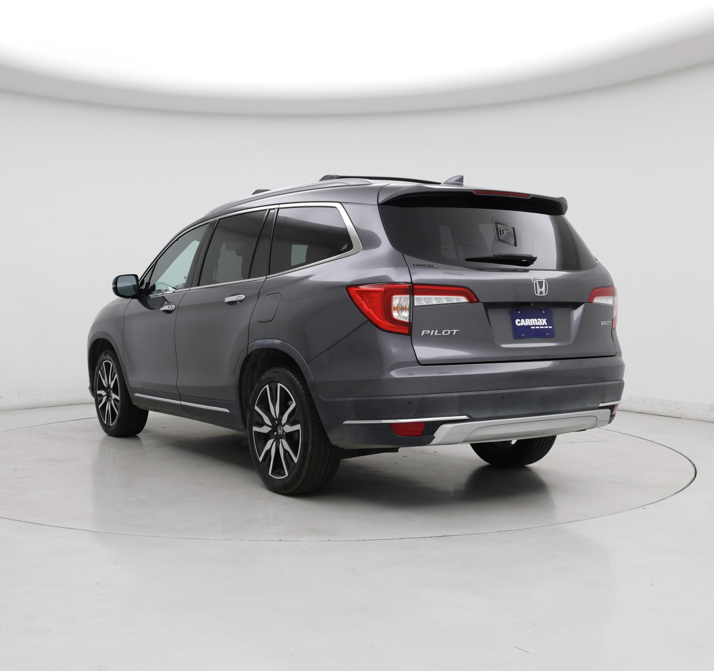 Thumbnail: 2019 Honda Pilot - 2
