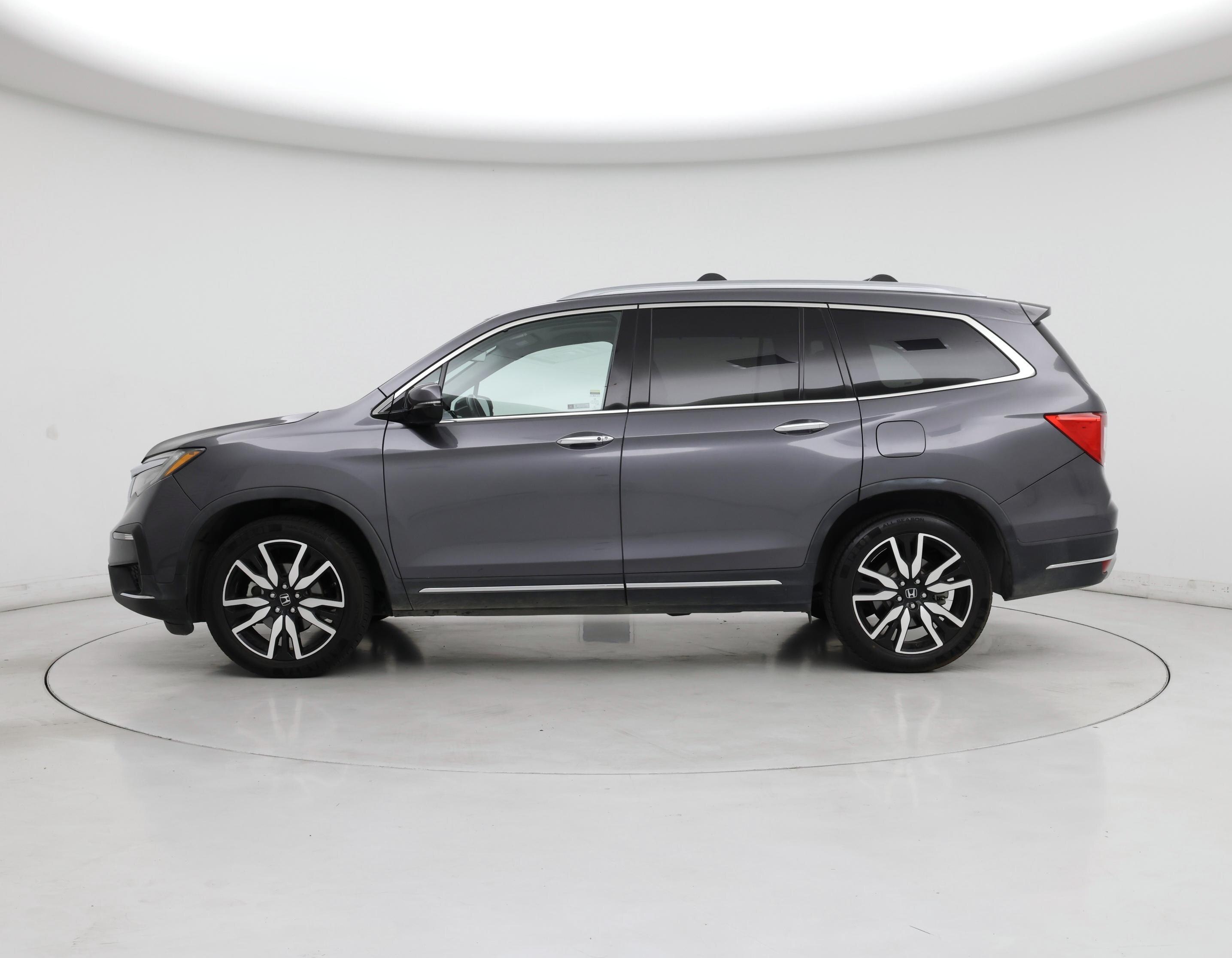 Thumbnail: 2019 Honda Pilot - 3