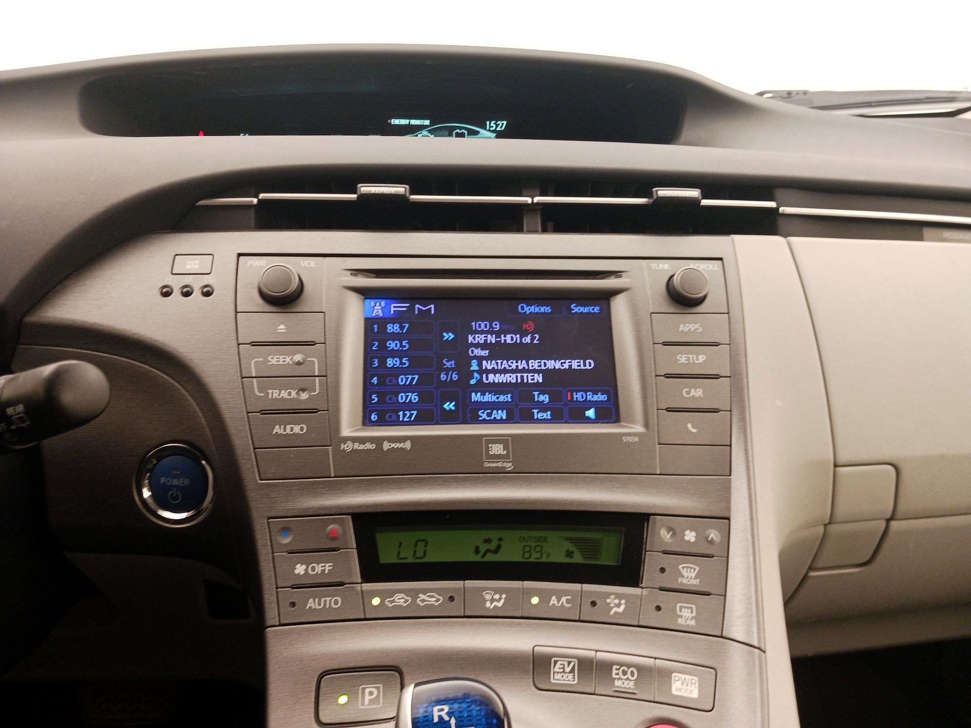 Thumbnail: 2014 Toyota Prius - 15