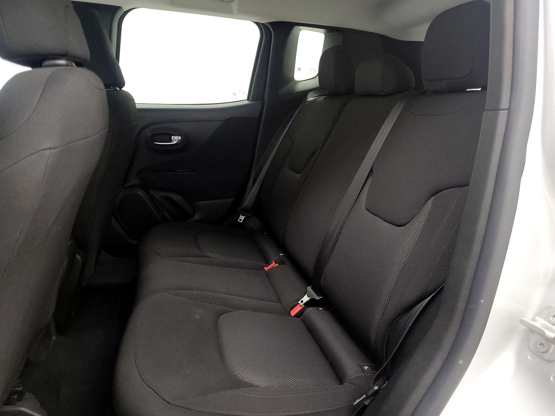 Thumbnail: 2021 Jeep Renegade - 19