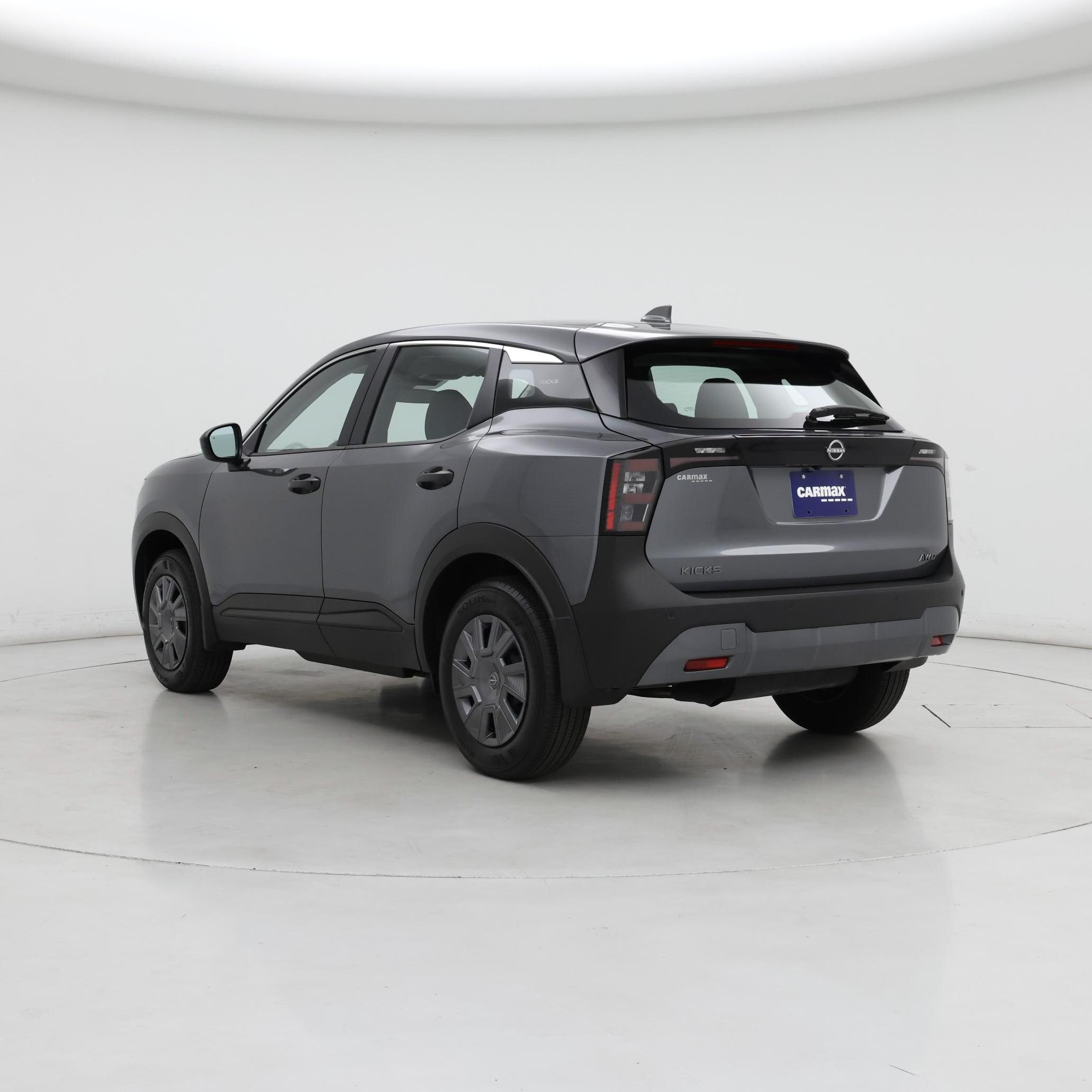 Thumbnail: 2025 Nissan Kicks - 2