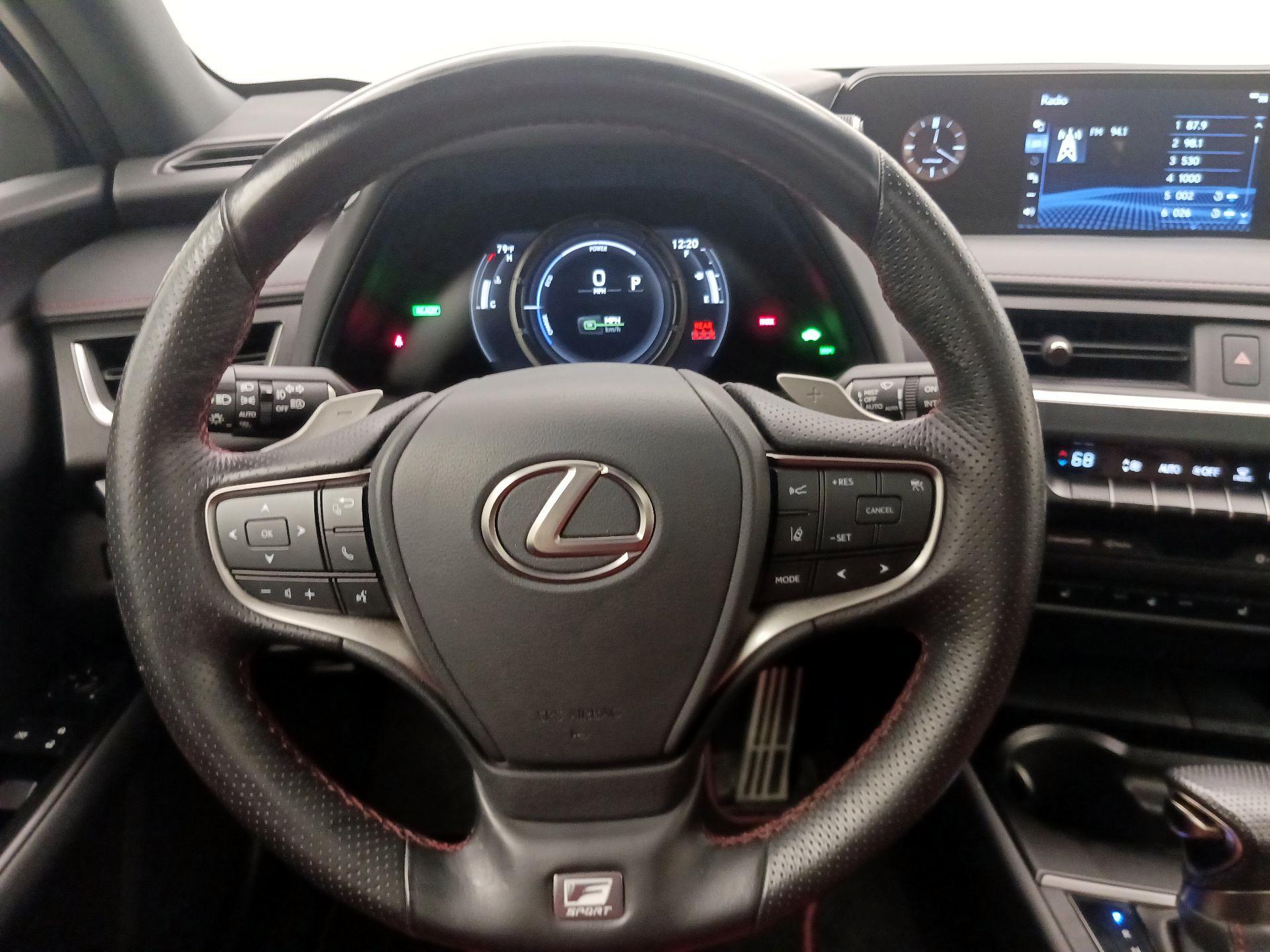 Thumbnail: 2020 Lexus UX - 10