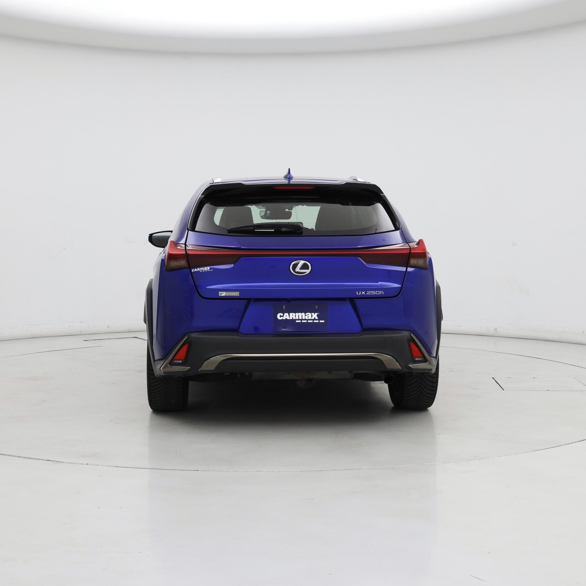 Thumbnail: 2020 Lexus UX - 6
