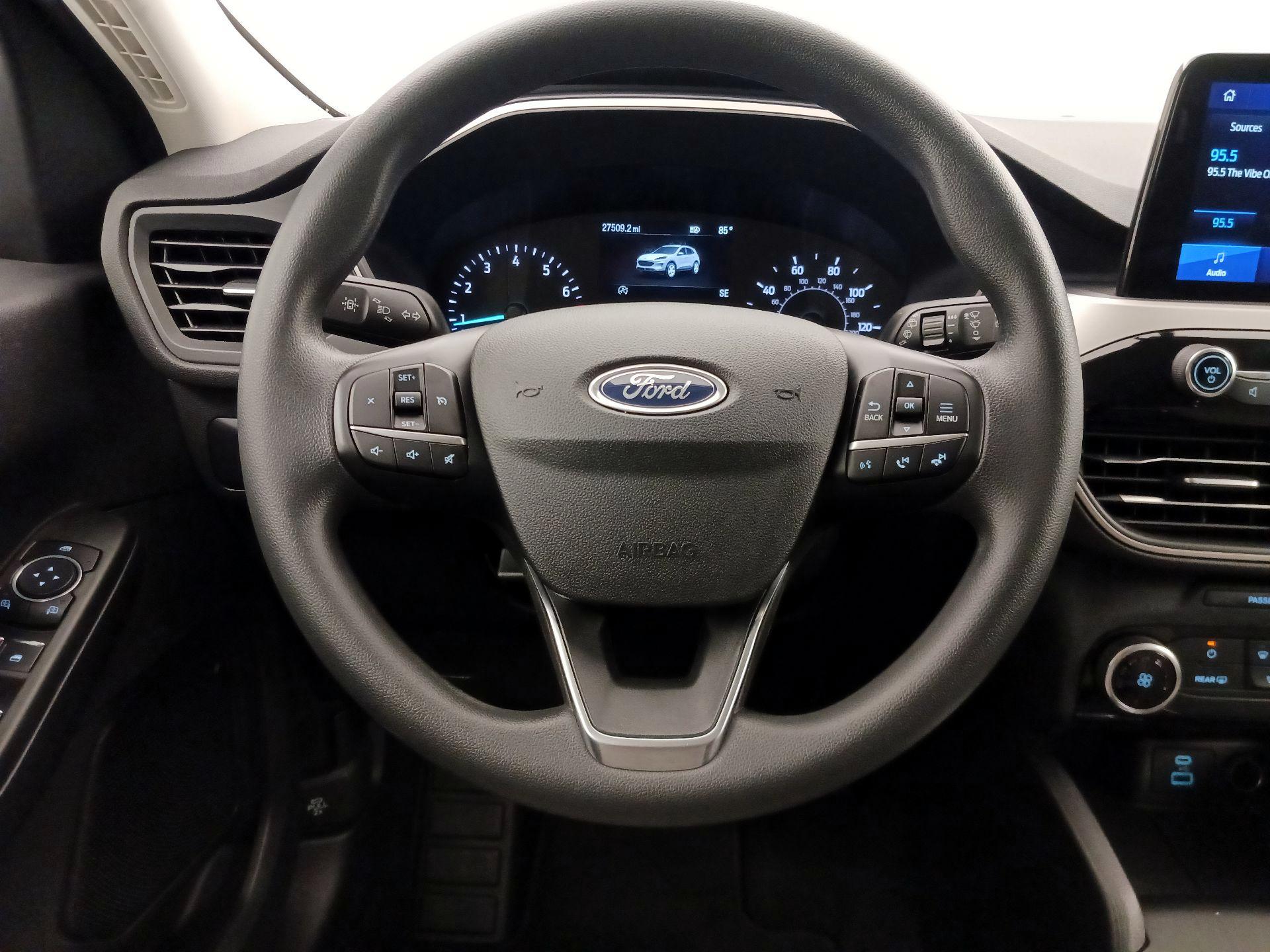 Thumbnail: 2022 Ford Escape - 10