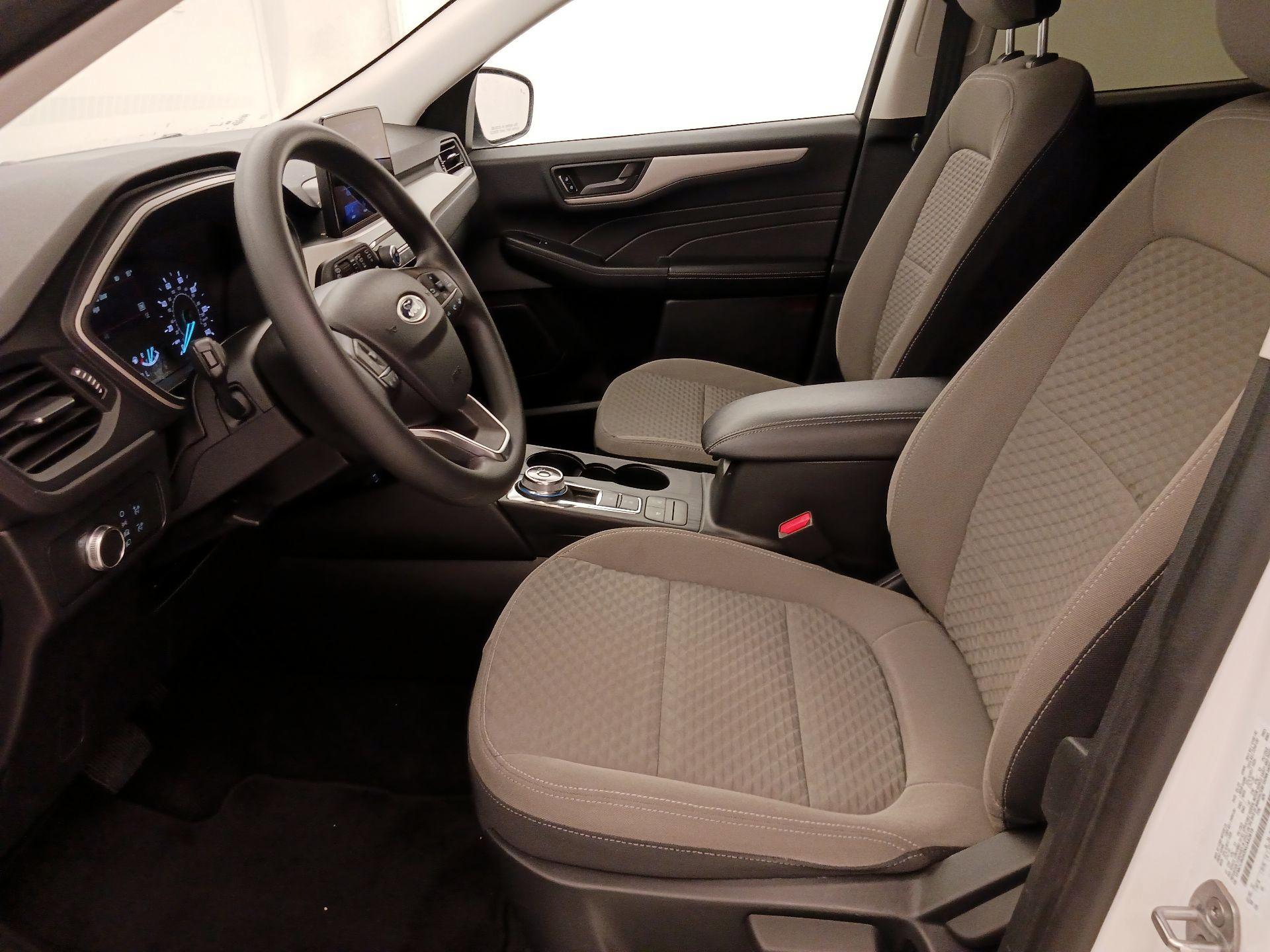 Thumbnail: 2022 Ford Escape - 11