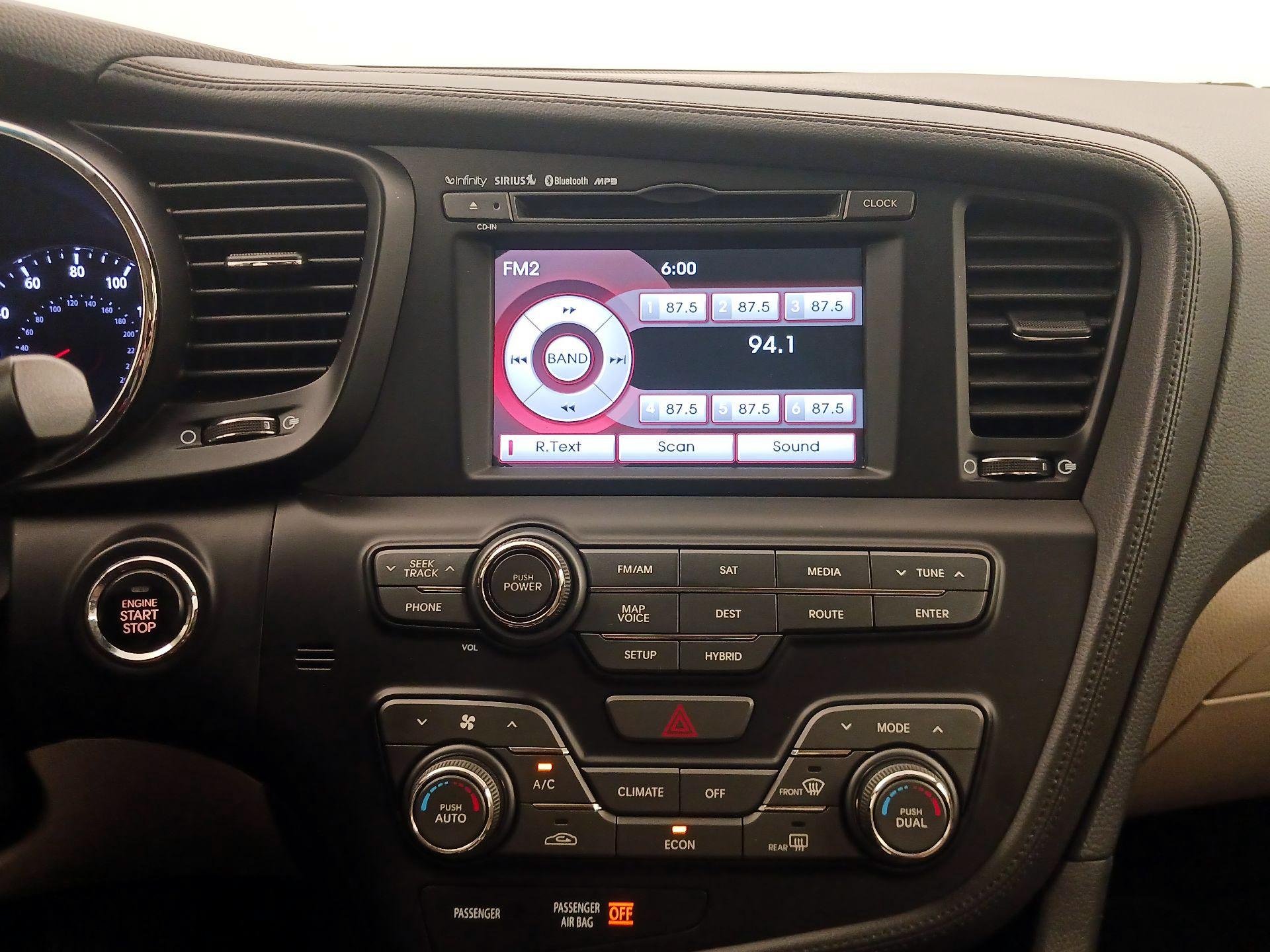 Thumbnail: 2013 Kia Optima - 16